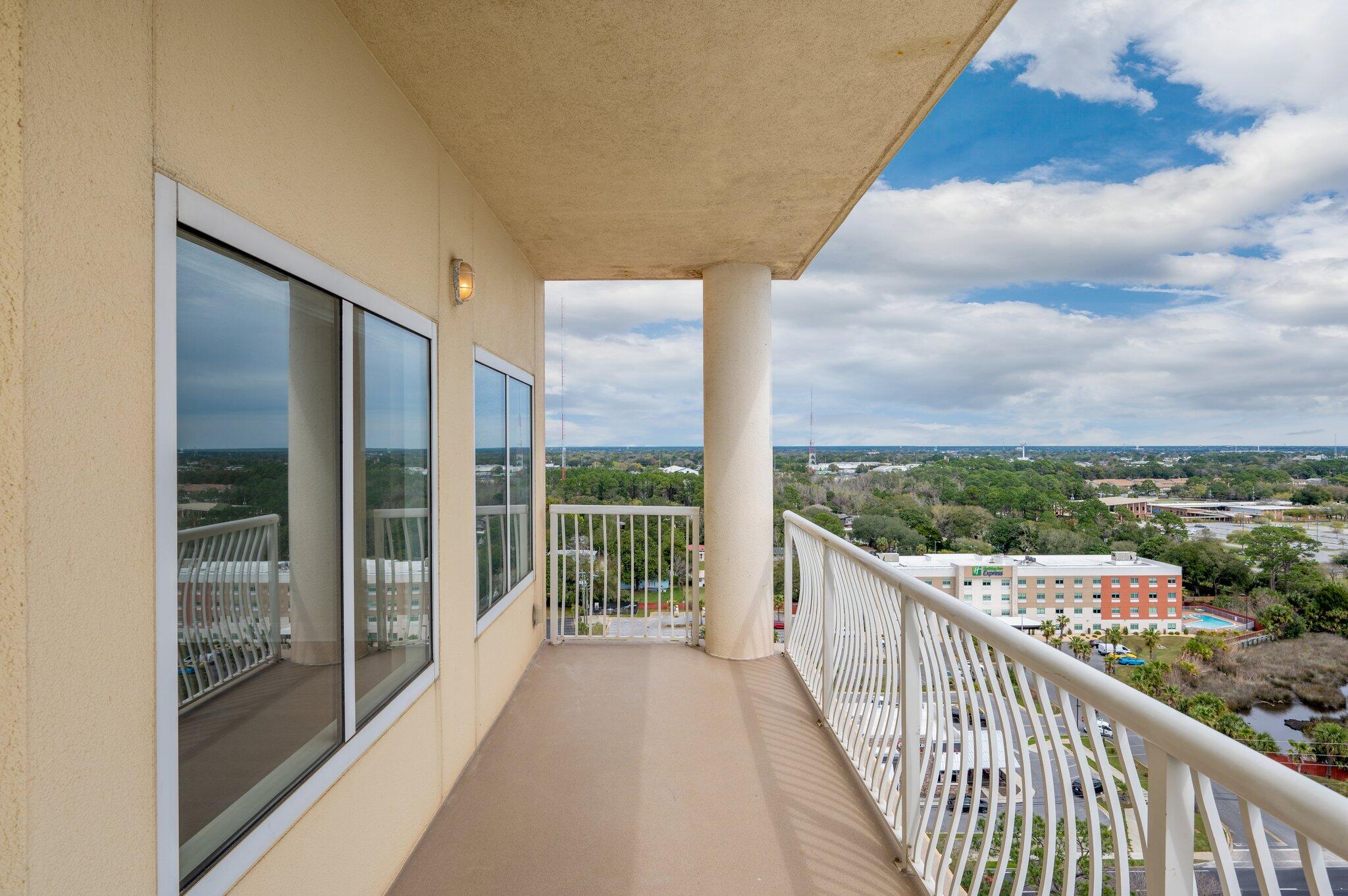 PRESIDIO YACHT CLUB - Residential