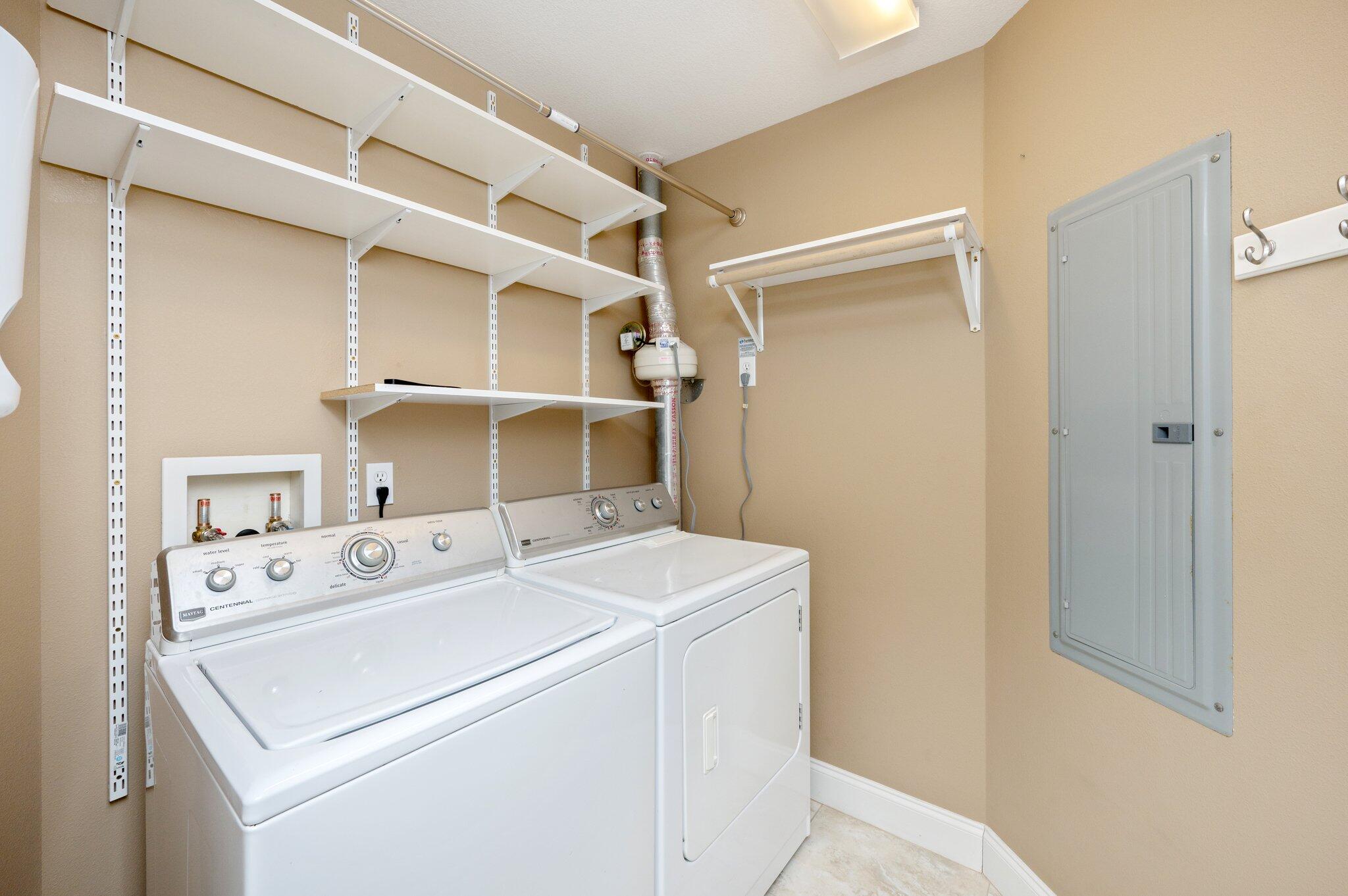 PRESIDIO YACHT CLUB - Residential