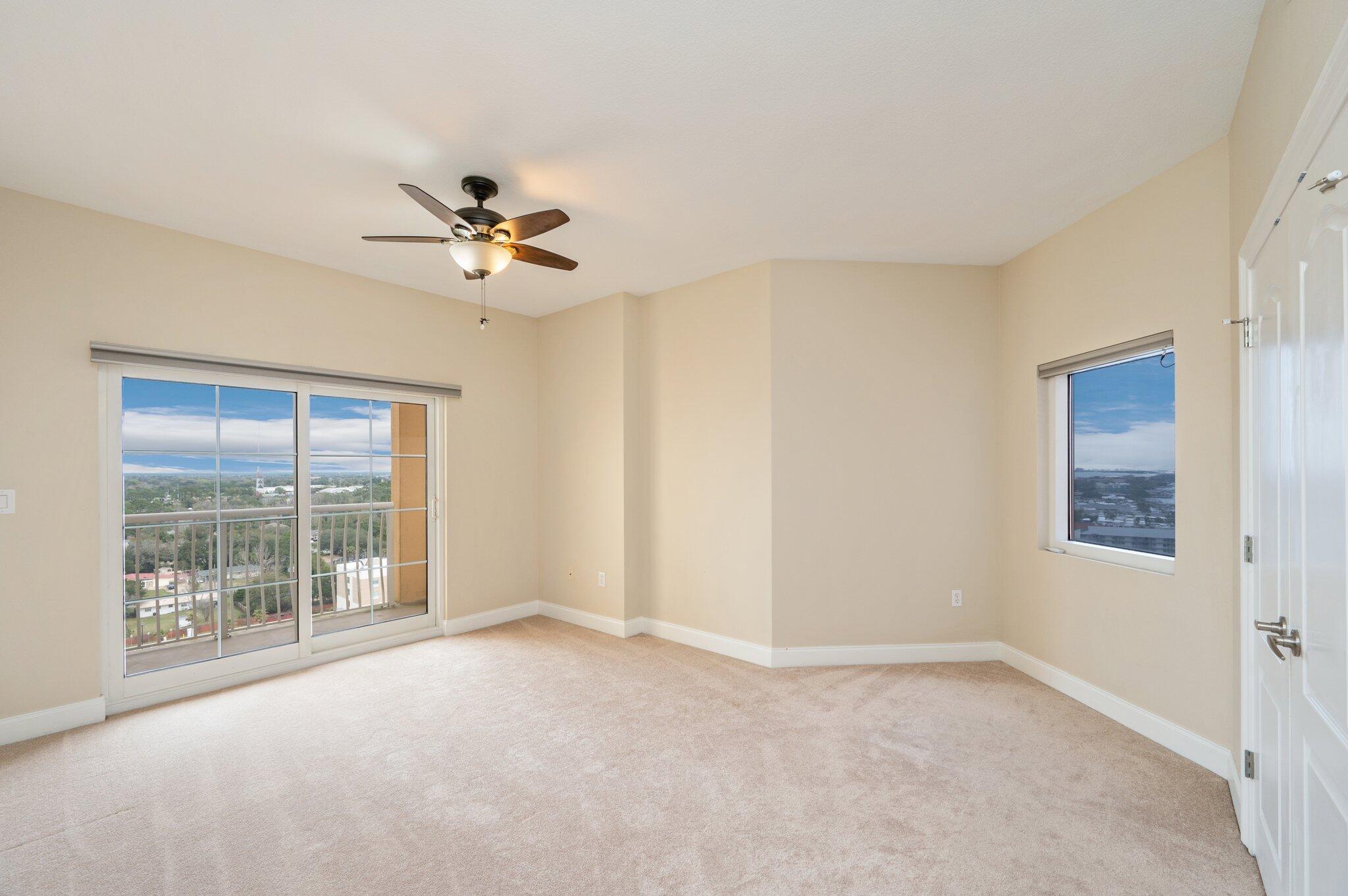 PRESIDIO YACHT CLUB - Residential