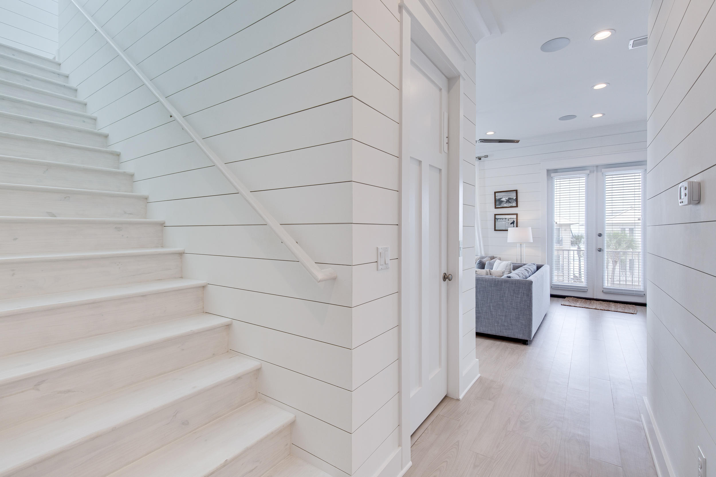 FRANGISTA BEACH 1ST ADDN - Residential