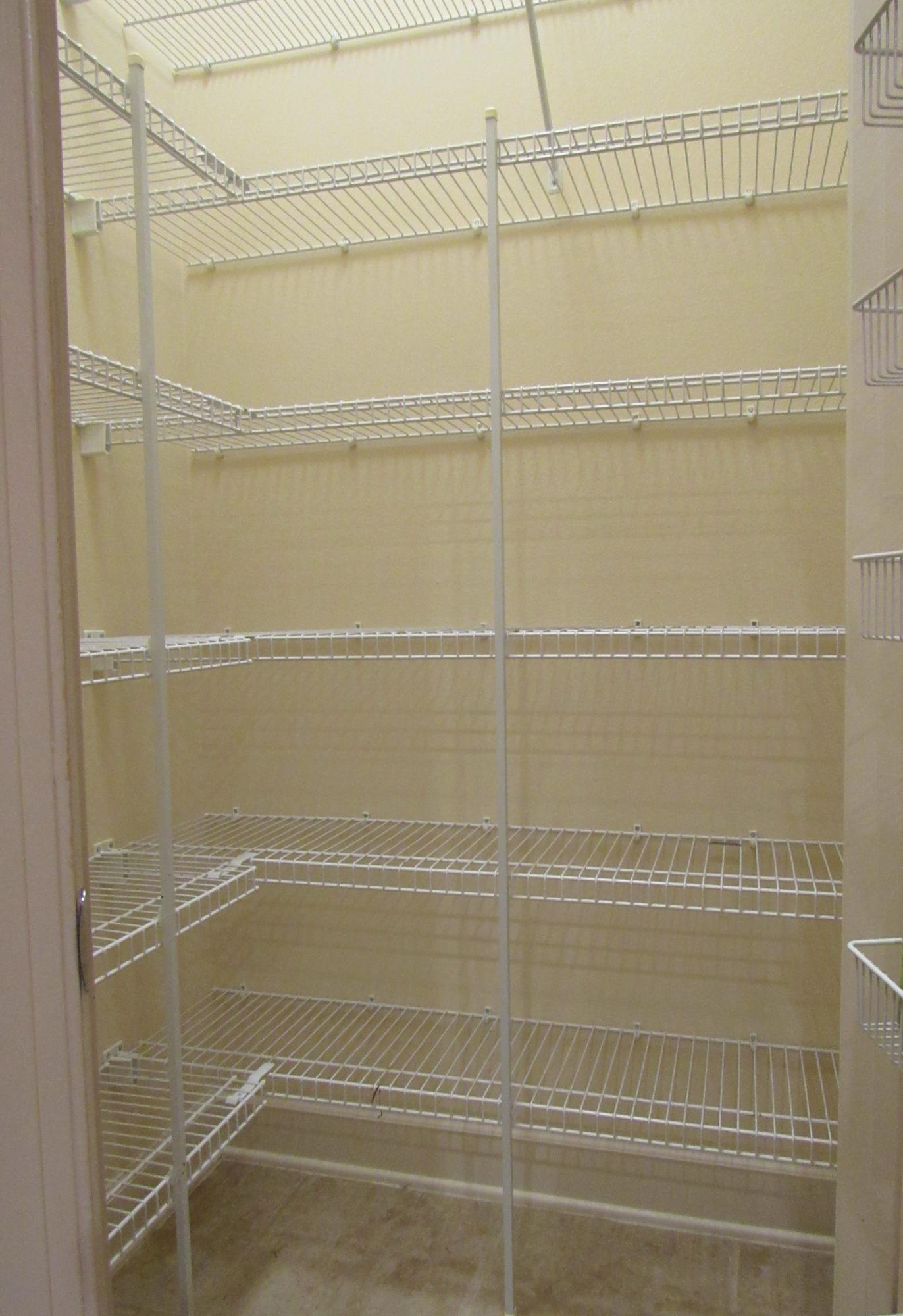 CHARDONNAY ESTATES - Residential