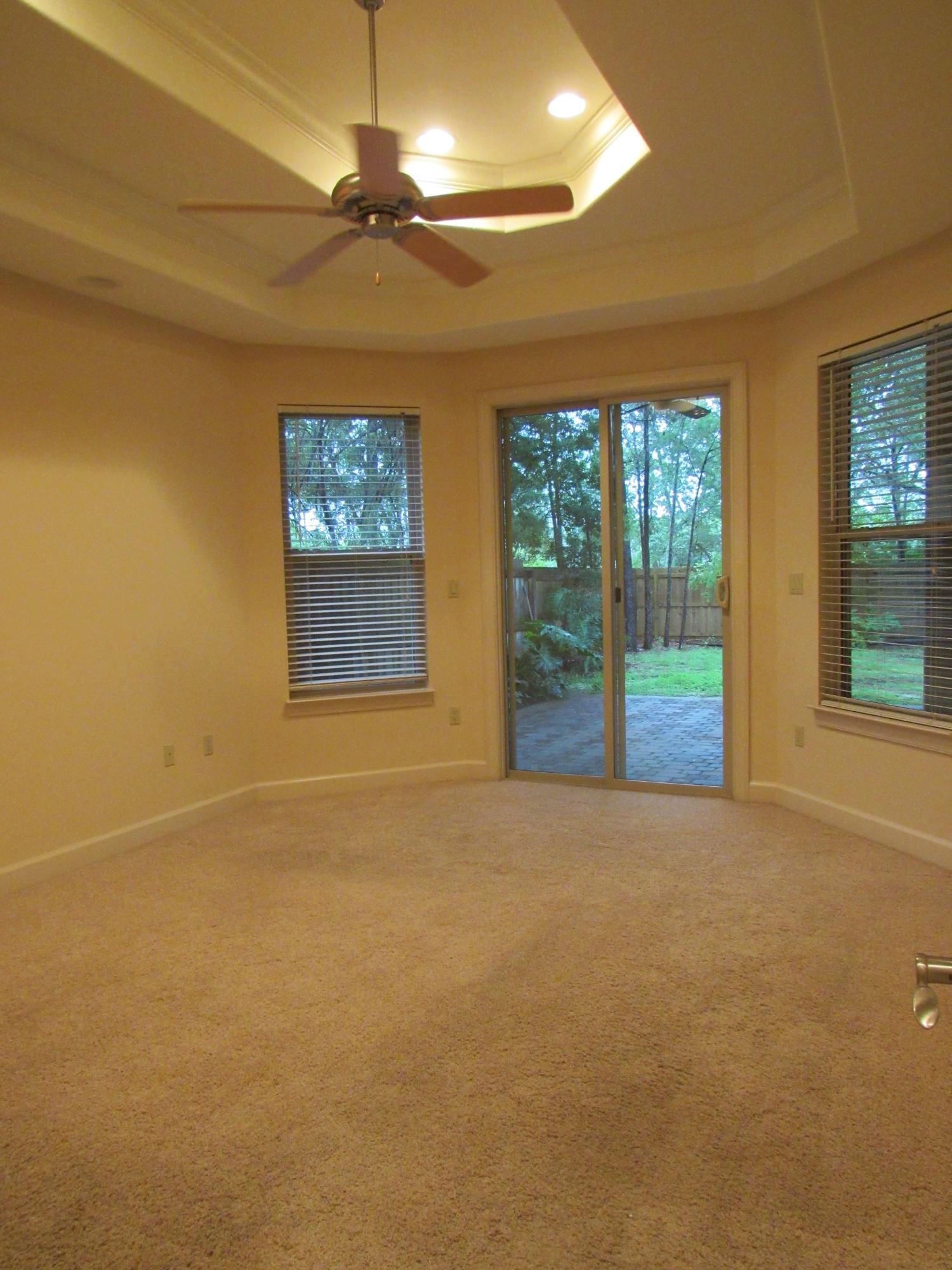 CHARDONNAY ESTATES - Residential