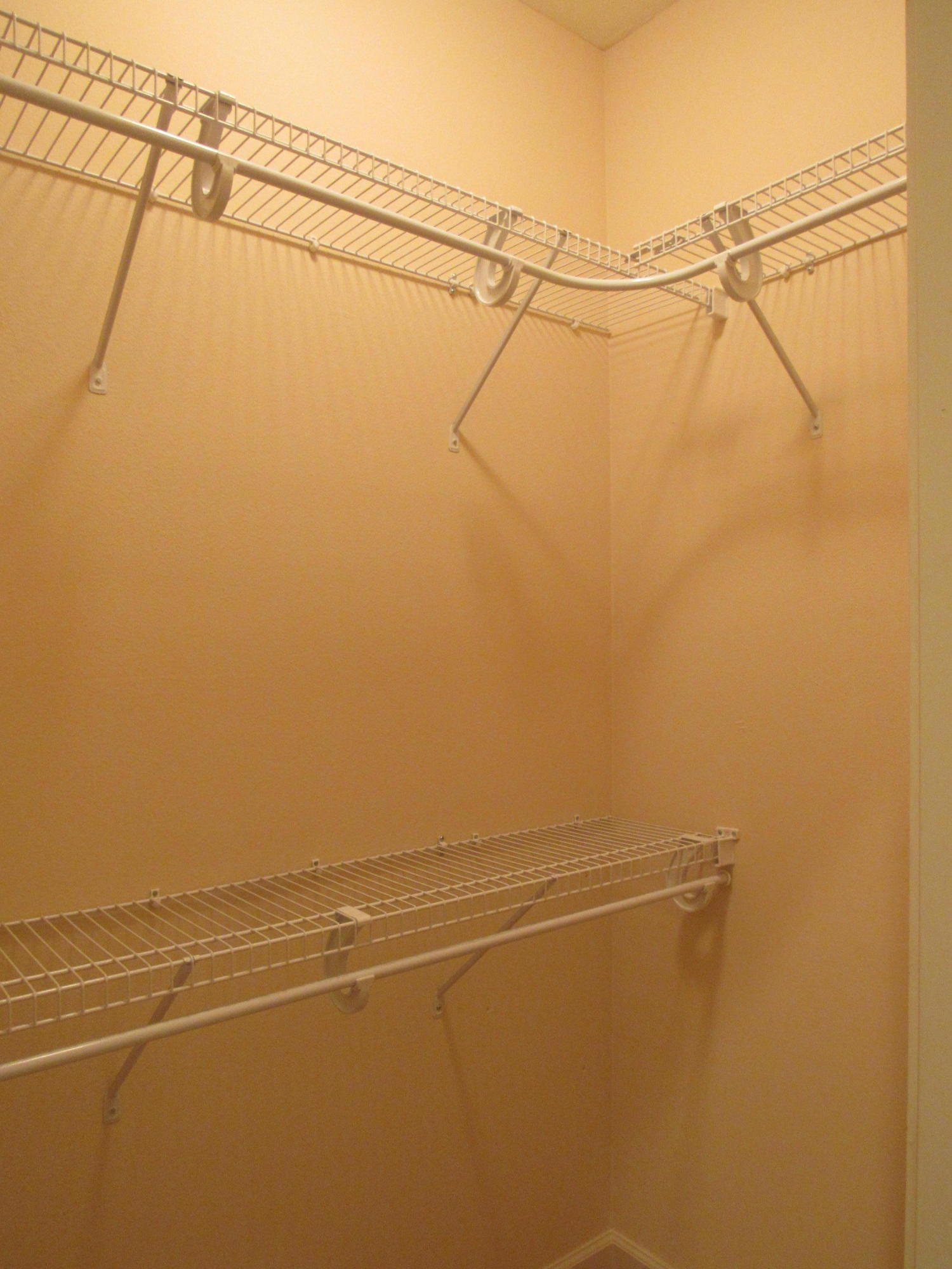 CHARDONNAY ESTATES - Residential