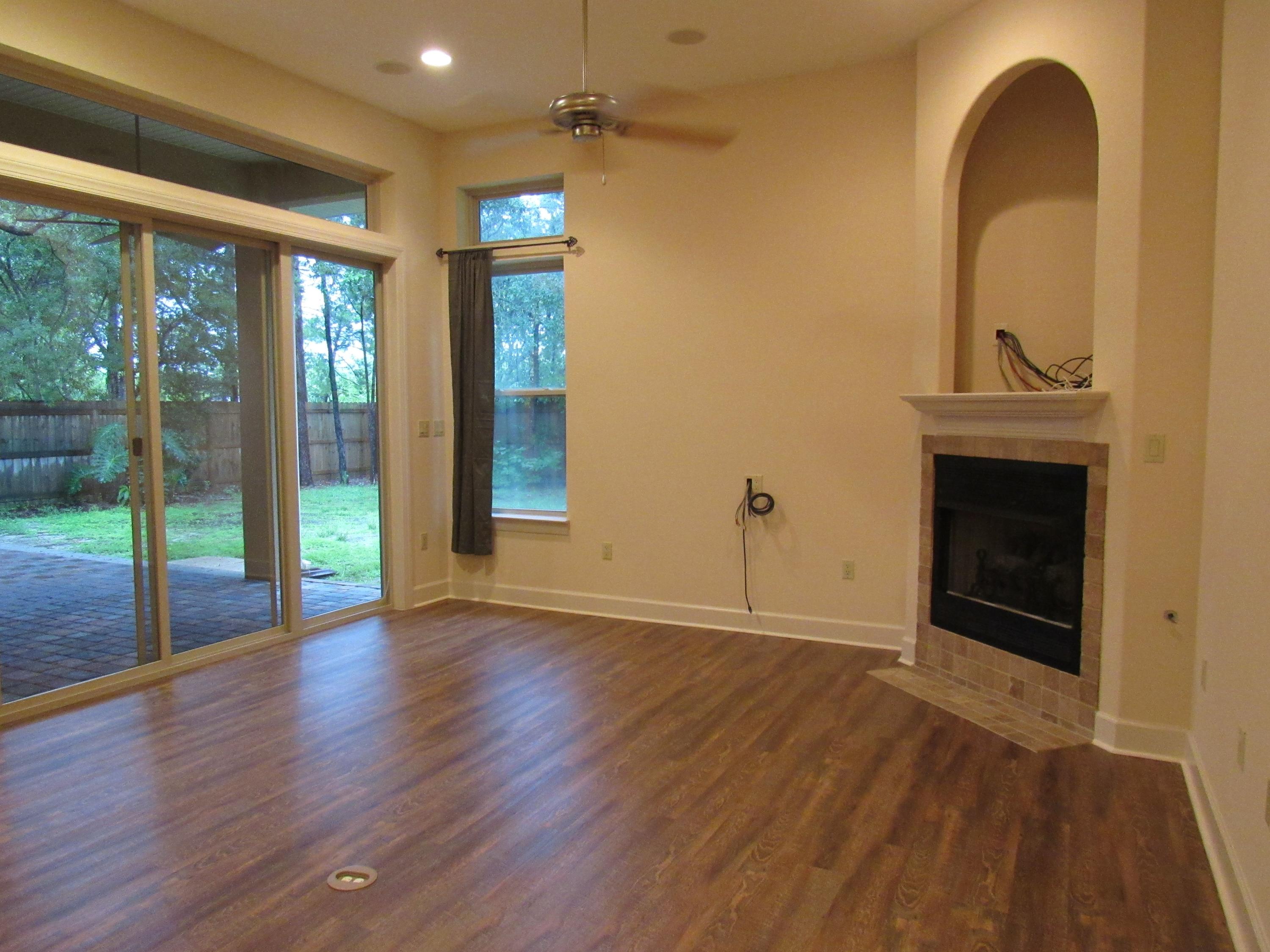 CHARDONNAY ESTATES - Residential