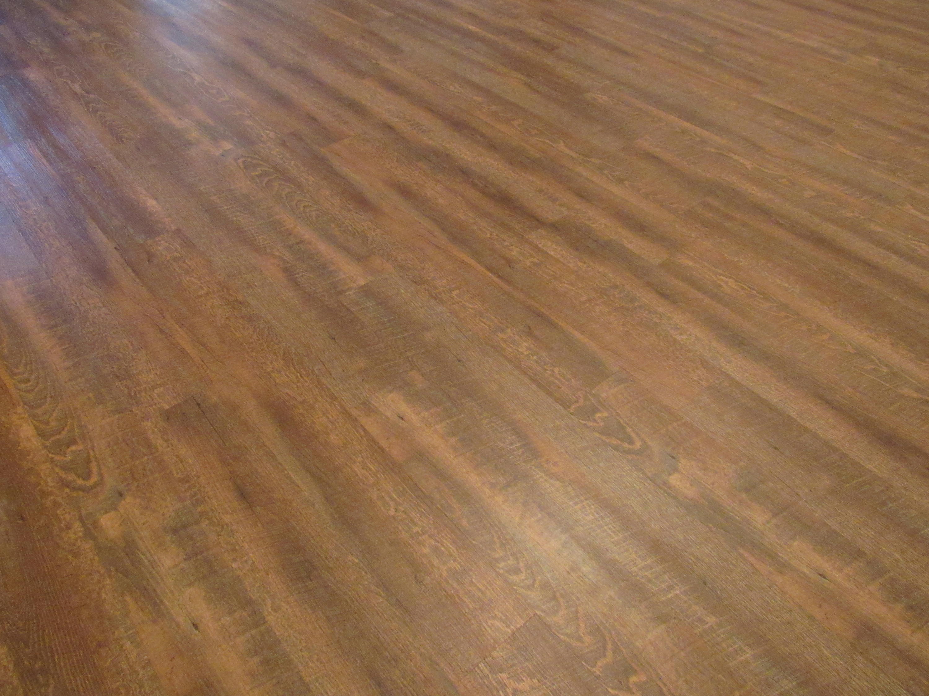 CHARDONNAY ESTATES - Residential