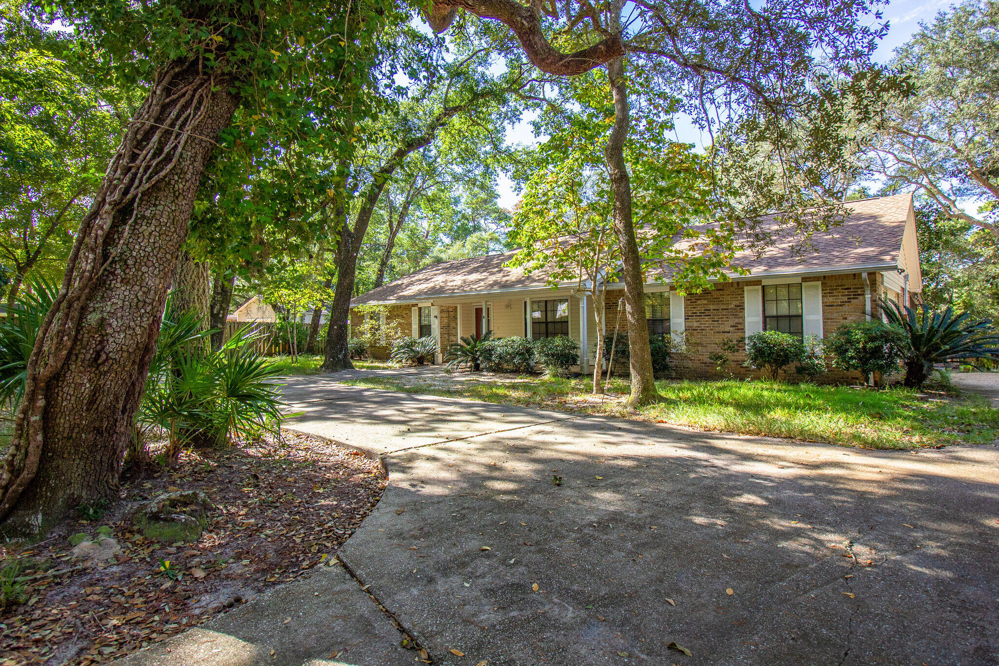 WHITE POINT AC - Residential Lease