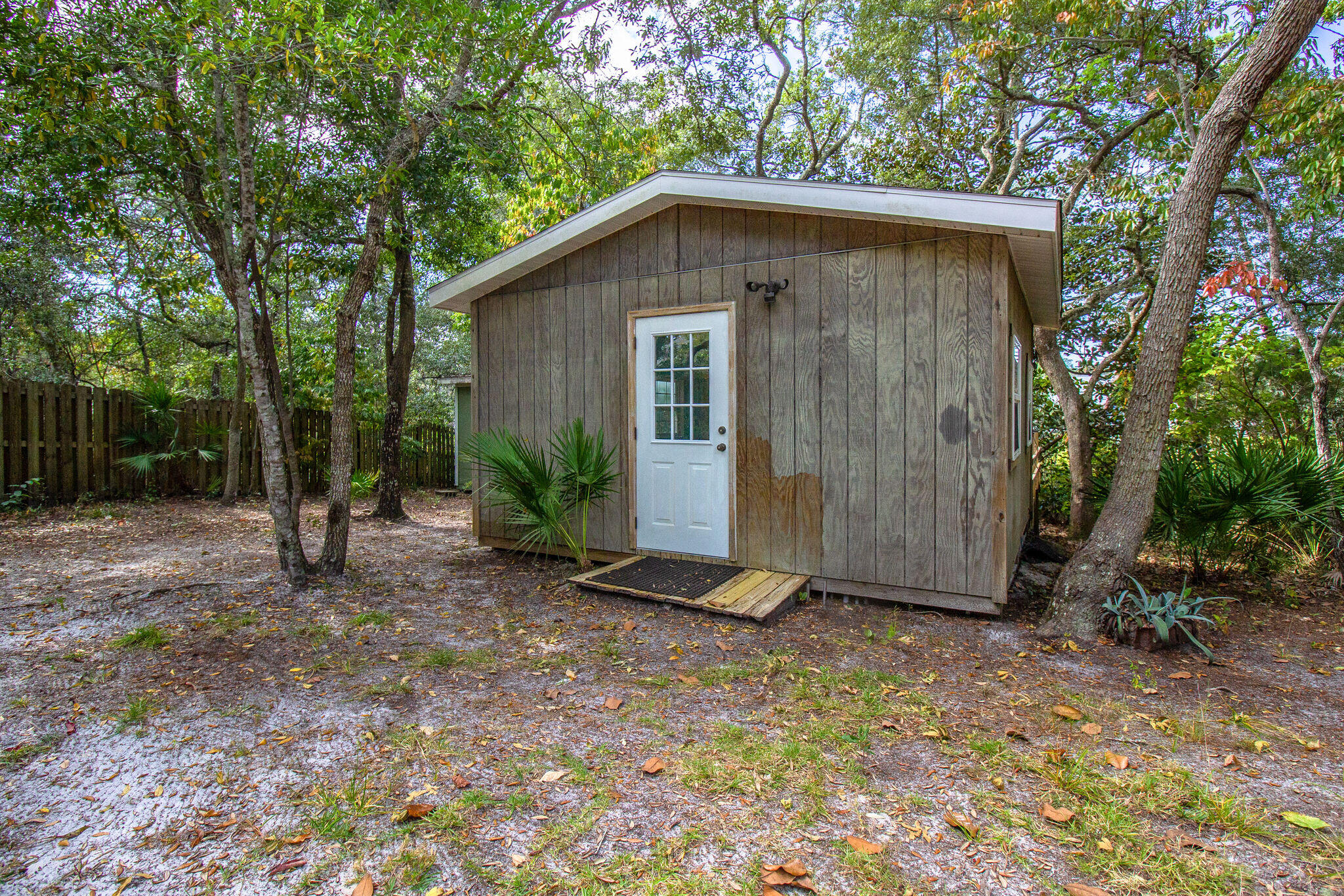 WHITE POINT AC - Residential Lease