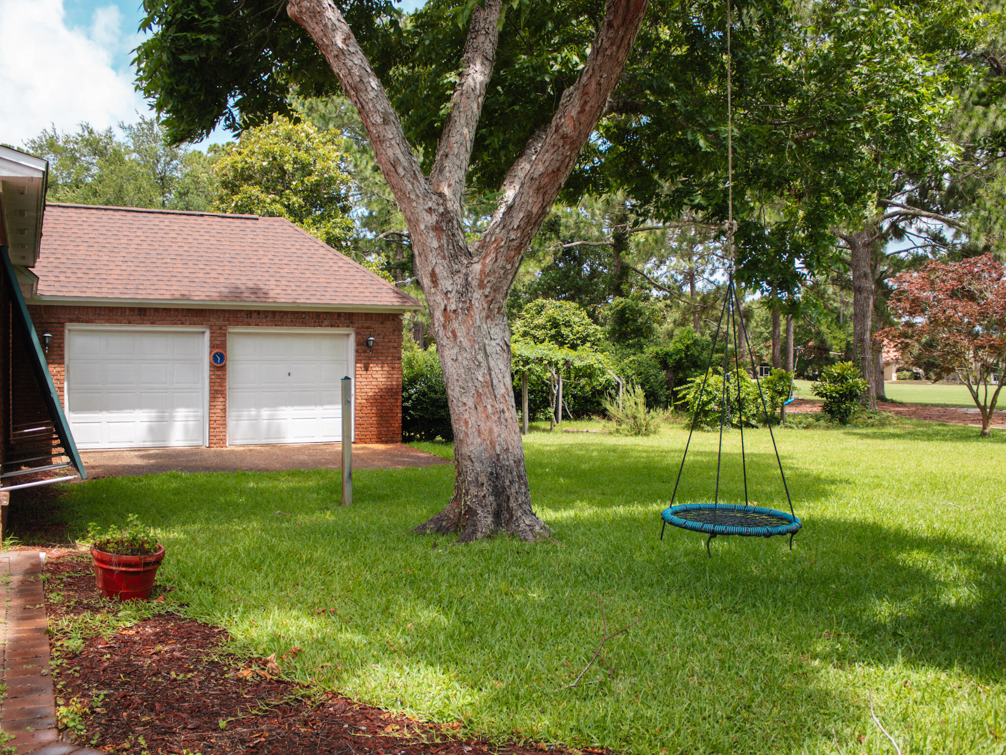 SOUTHWINDS II - Residential Lease
