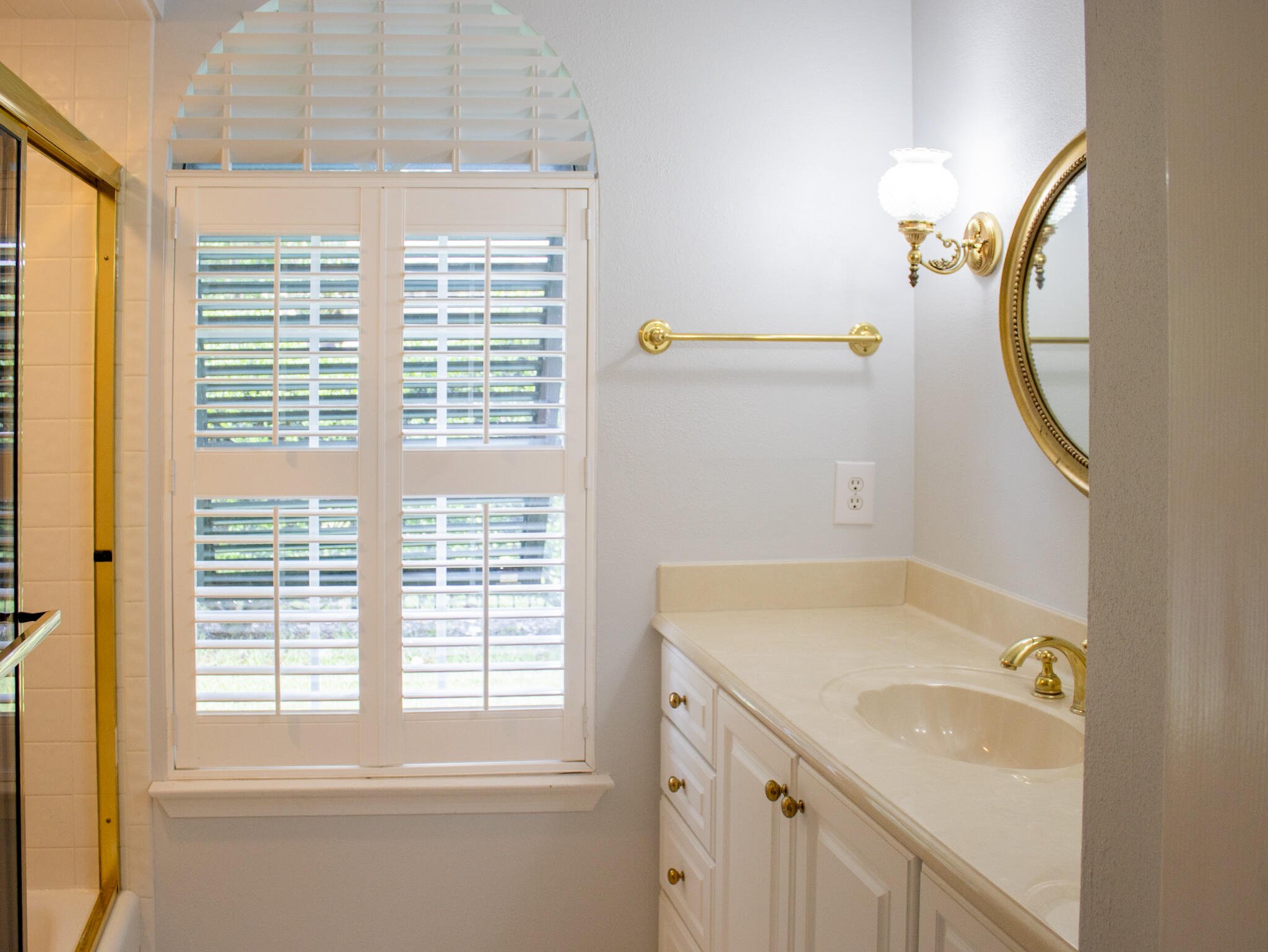 SOUTHWINDS II - Residential Lease