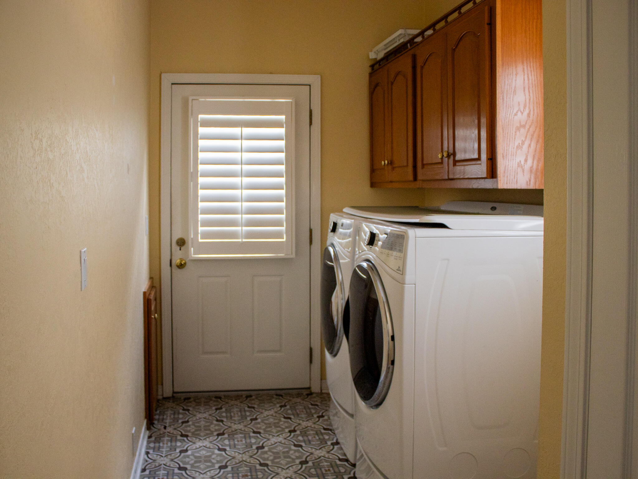 SOUTHWINDS II - Residential Lease