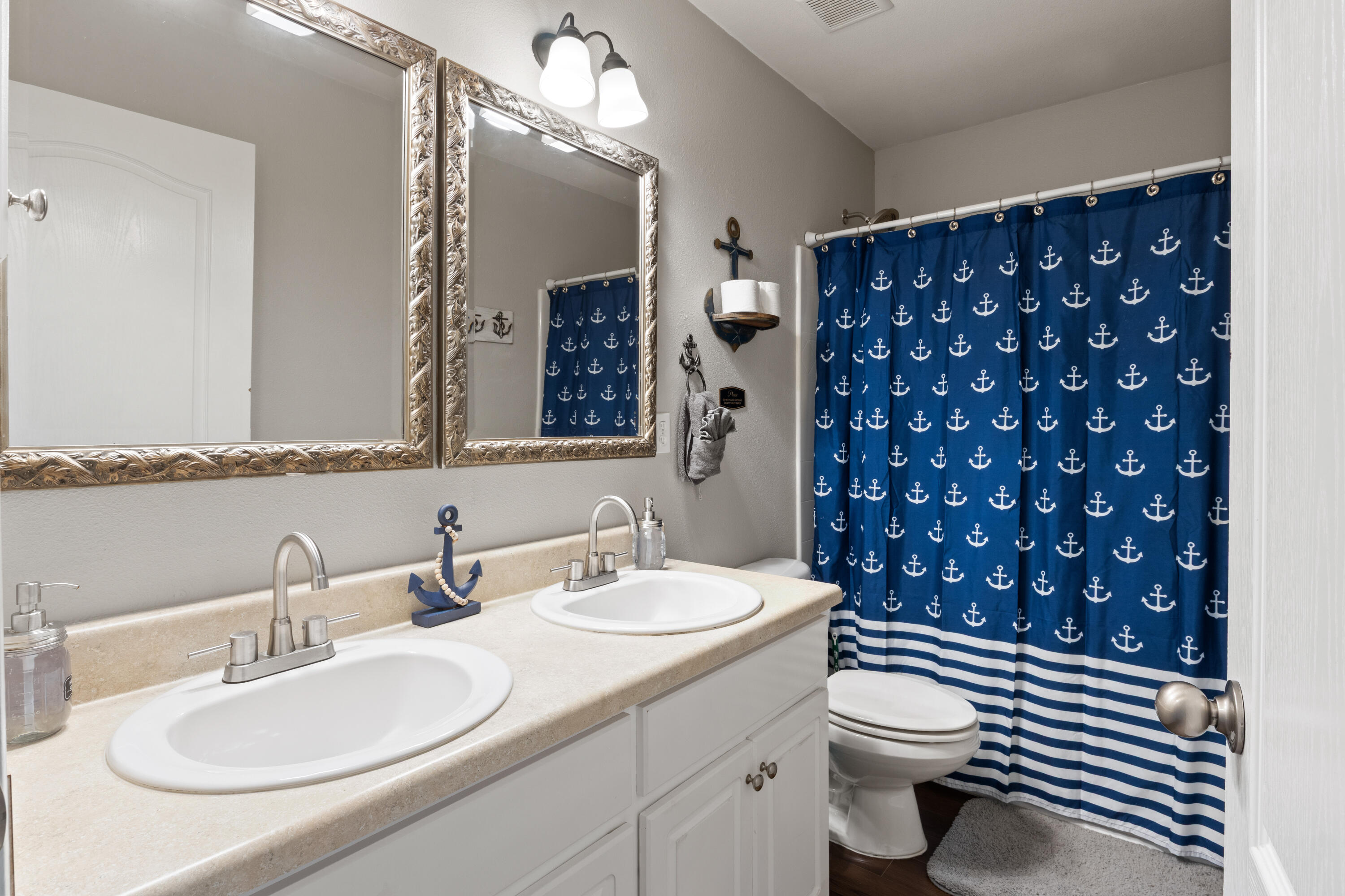 CREETWOOD VILLAGE - Residential