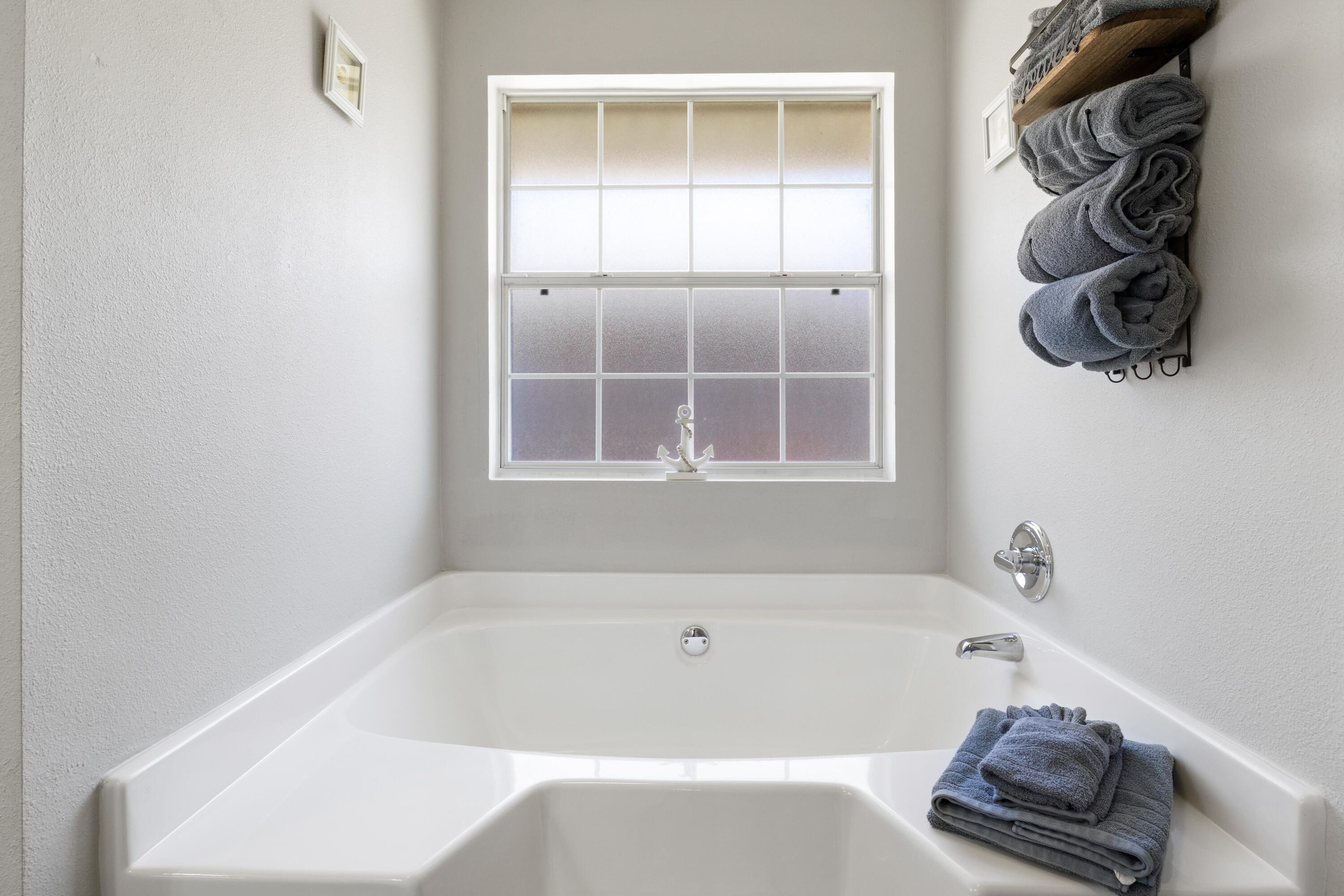 CREETWOOD VILLAGE - Residential