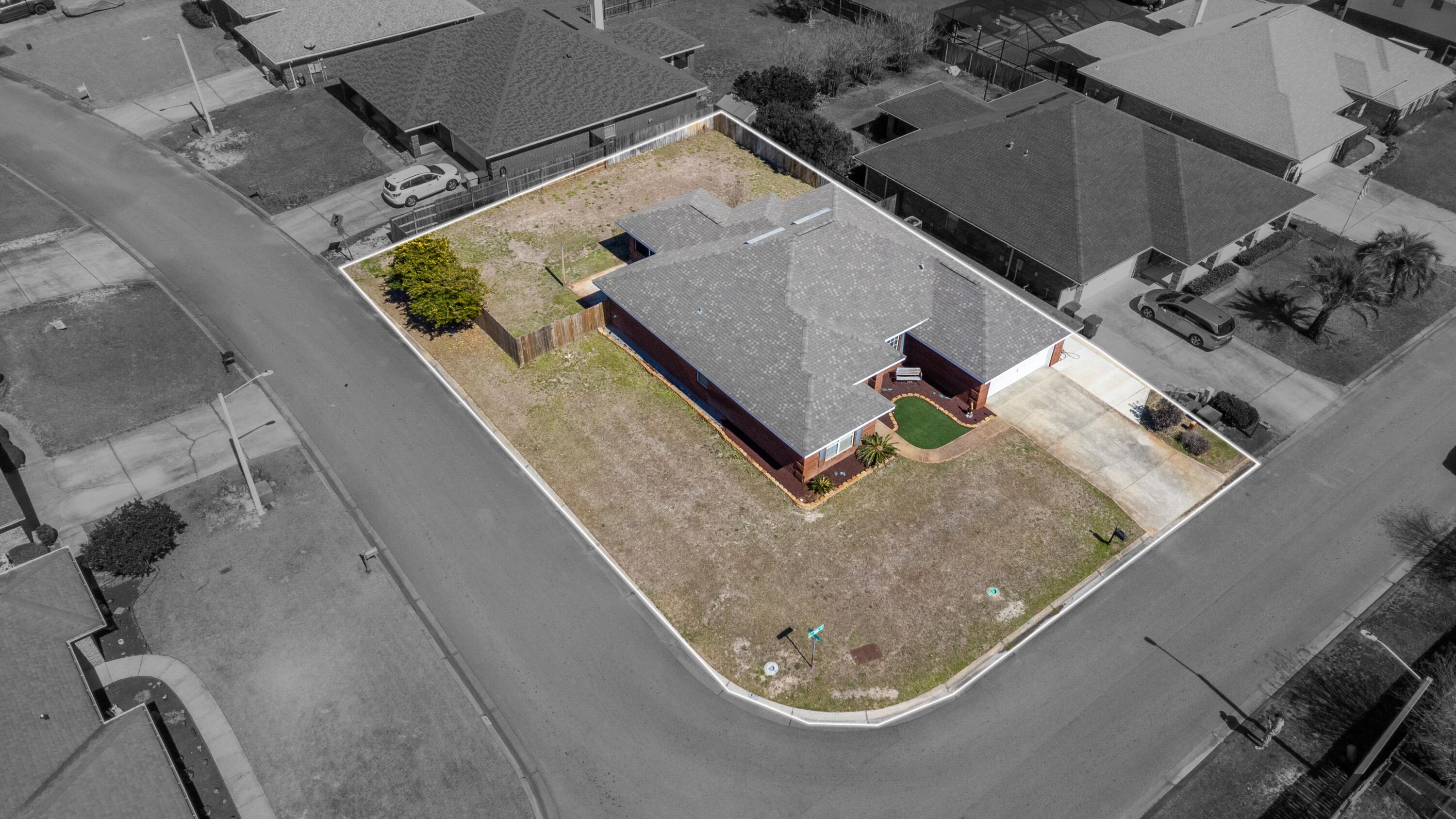 CREETWOOD VILLAGE - Residential