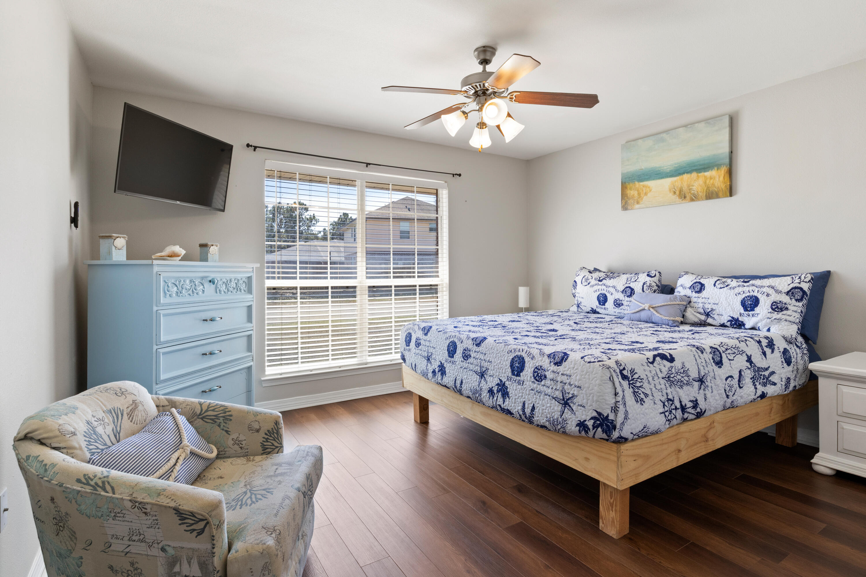 CREETWOOD VILLAGE - Residential