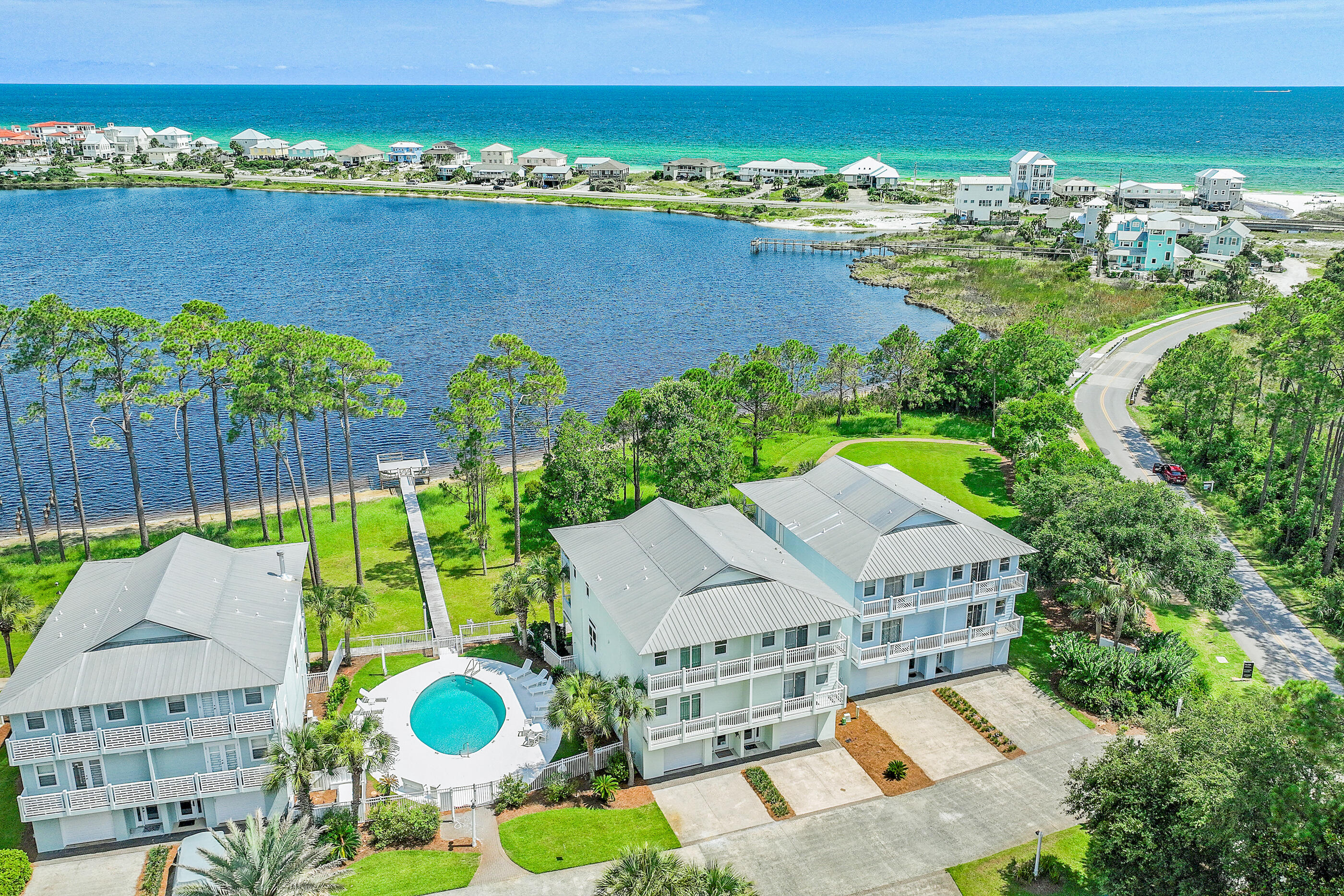 DUNE BREEZE VILLAS - Residential