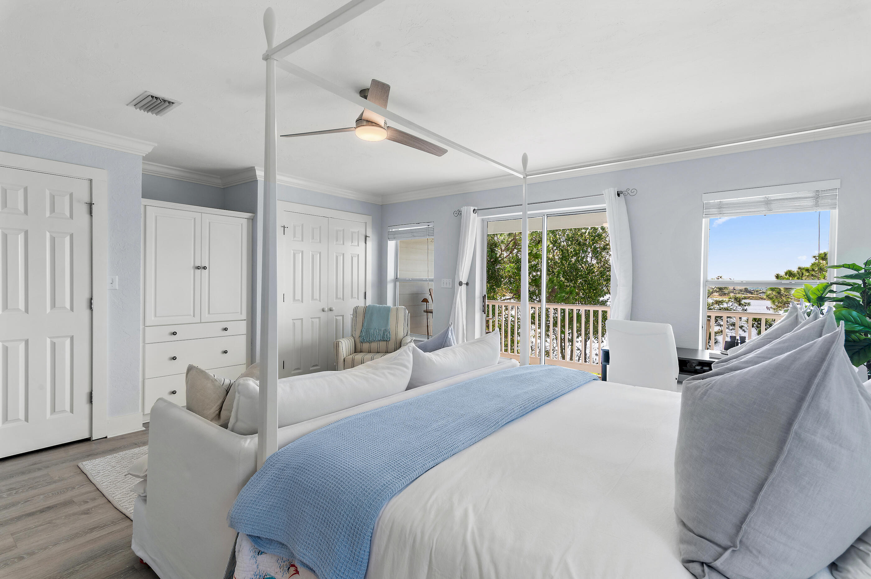 DUNE BREEZE VILLAS - Residential