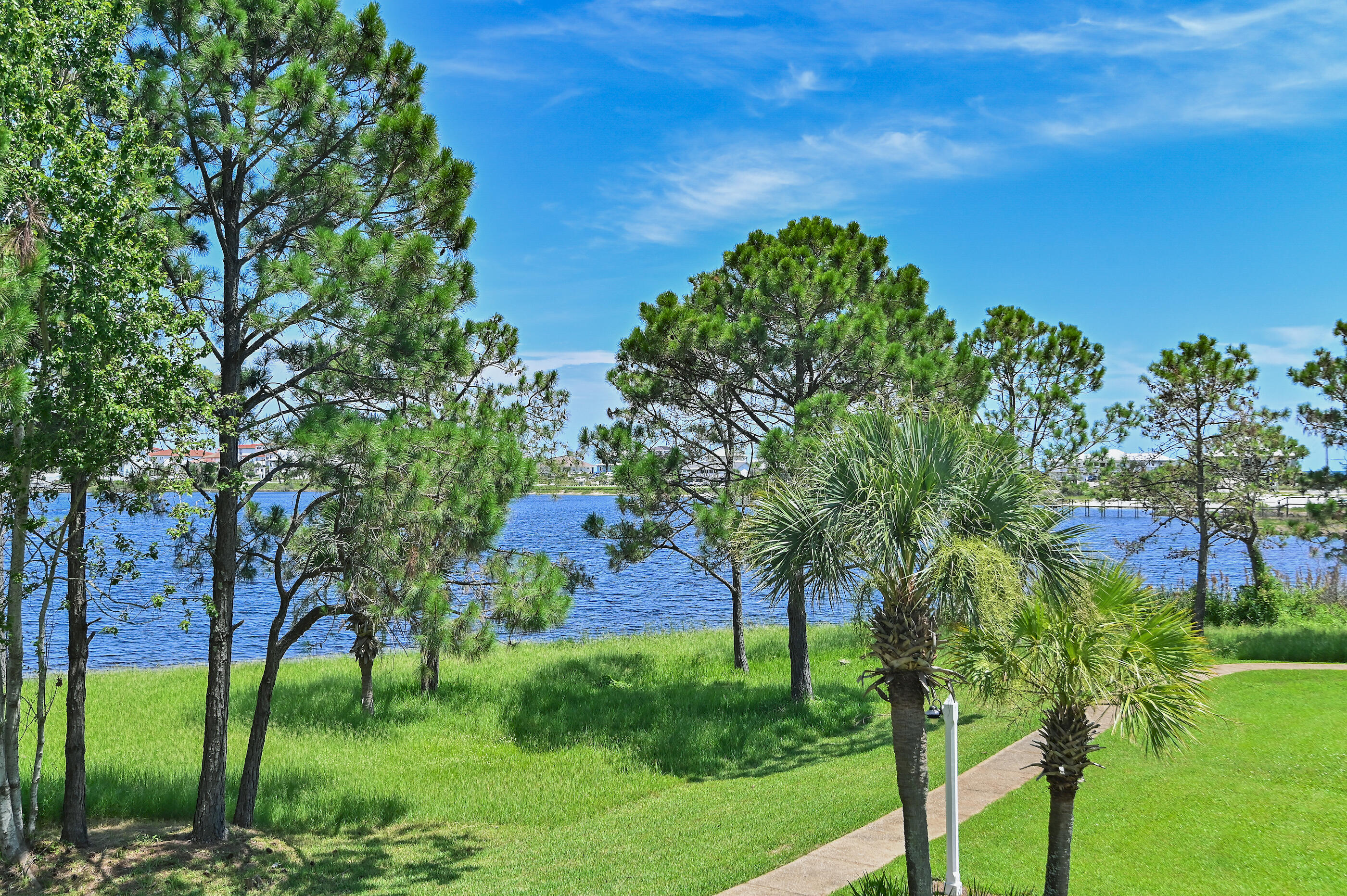 DUNE BREEZE VILLAS - Residential