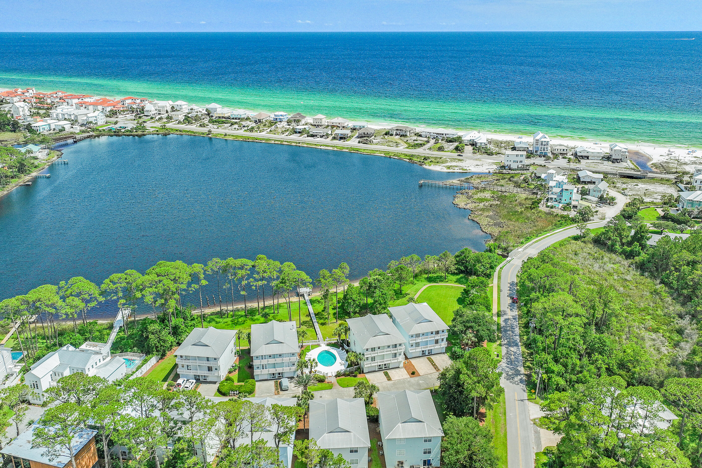 DUNE BREEZE VILLAS - Residential