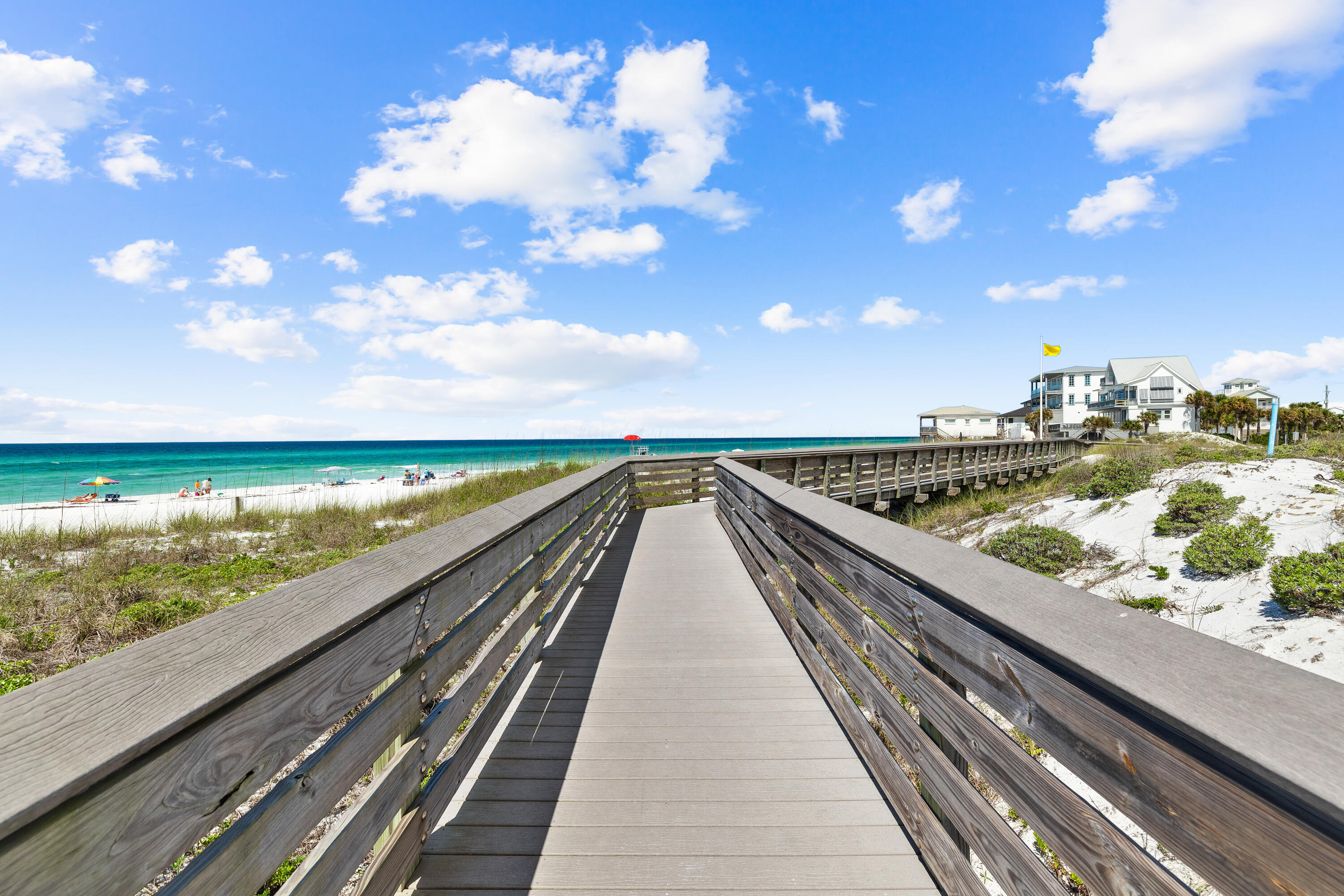 DUNE BREEZE VILLAS - Residential