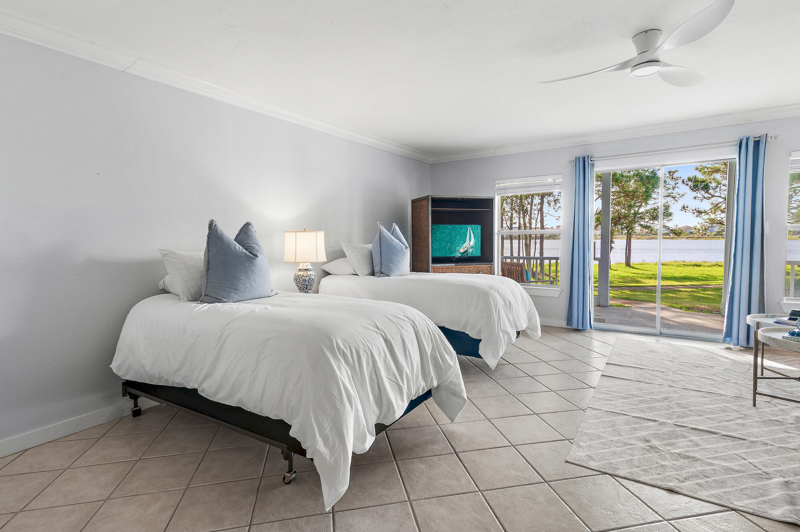 DUNE BREEZE VILLAS - Residential