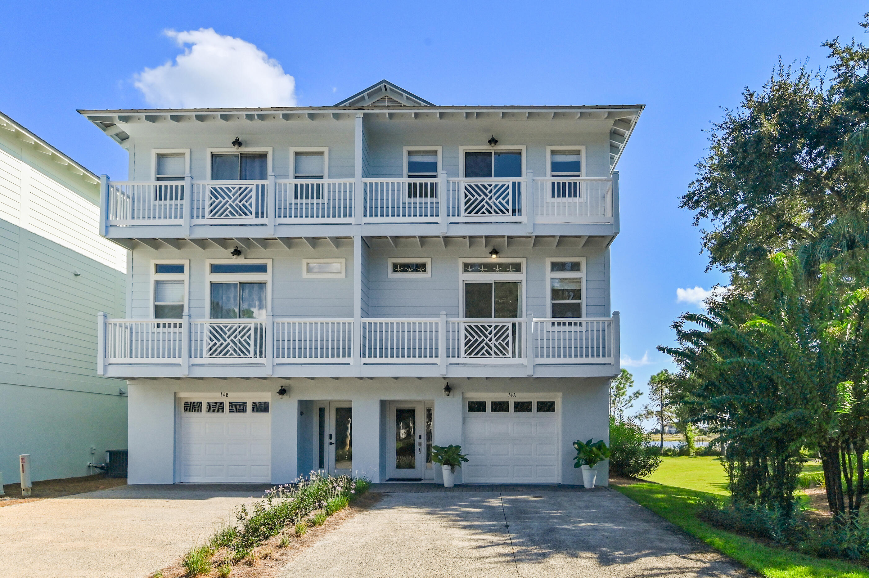 DUNE BREEZE VILLAS - Residential
