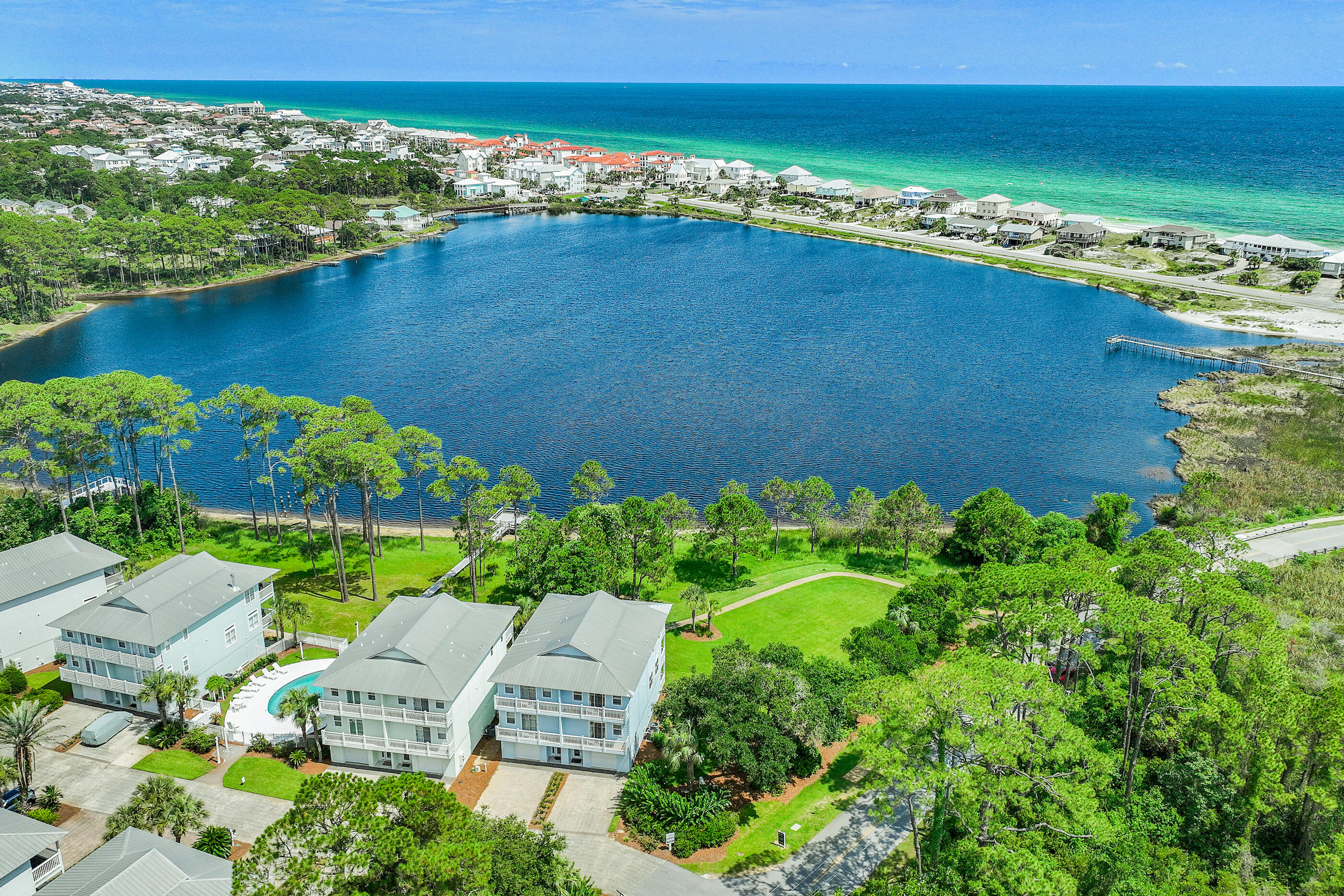 DUNE BREEZE VILLAS - Residential