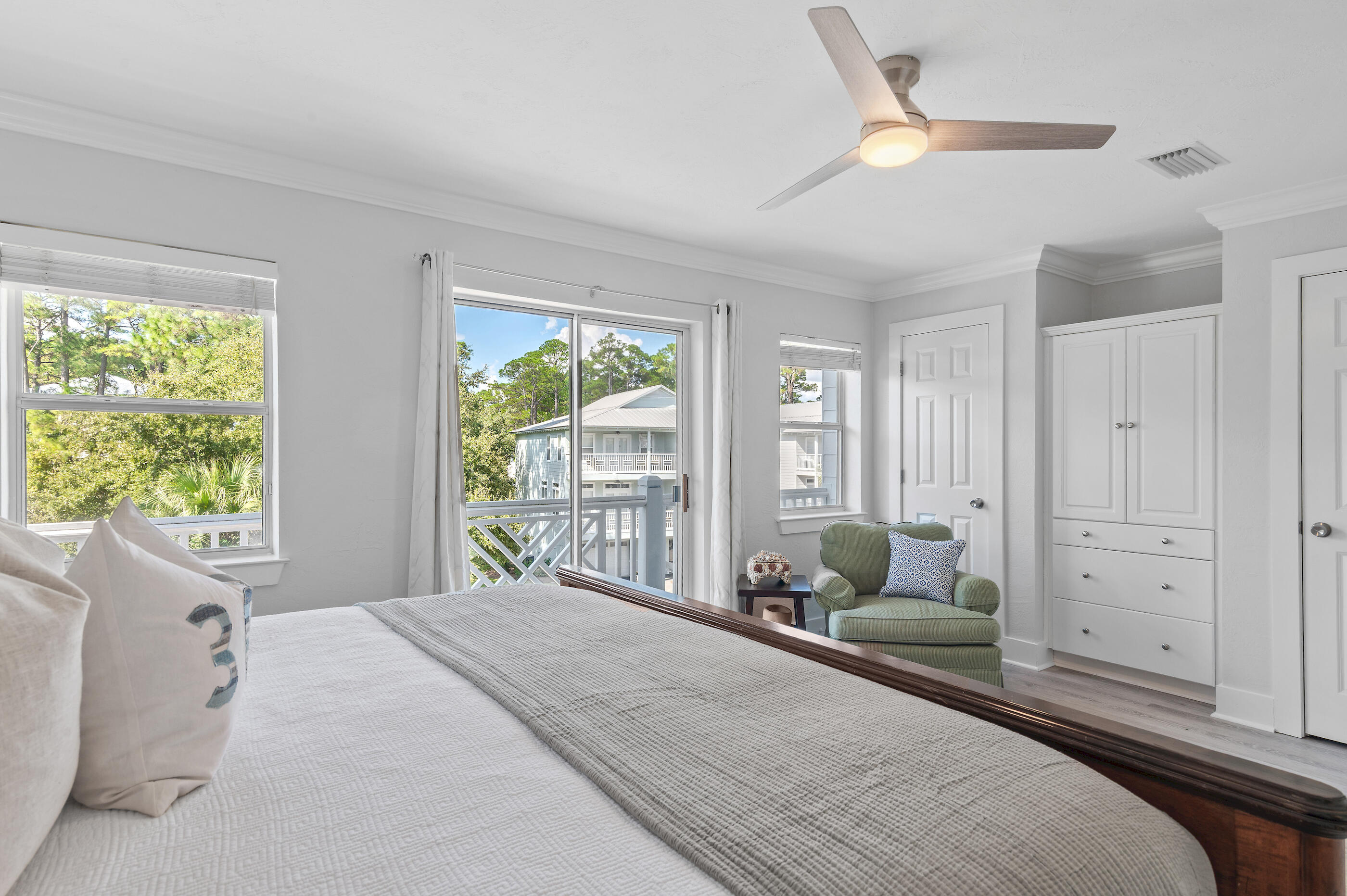 DUNE BREEZE VILLAS - Residential