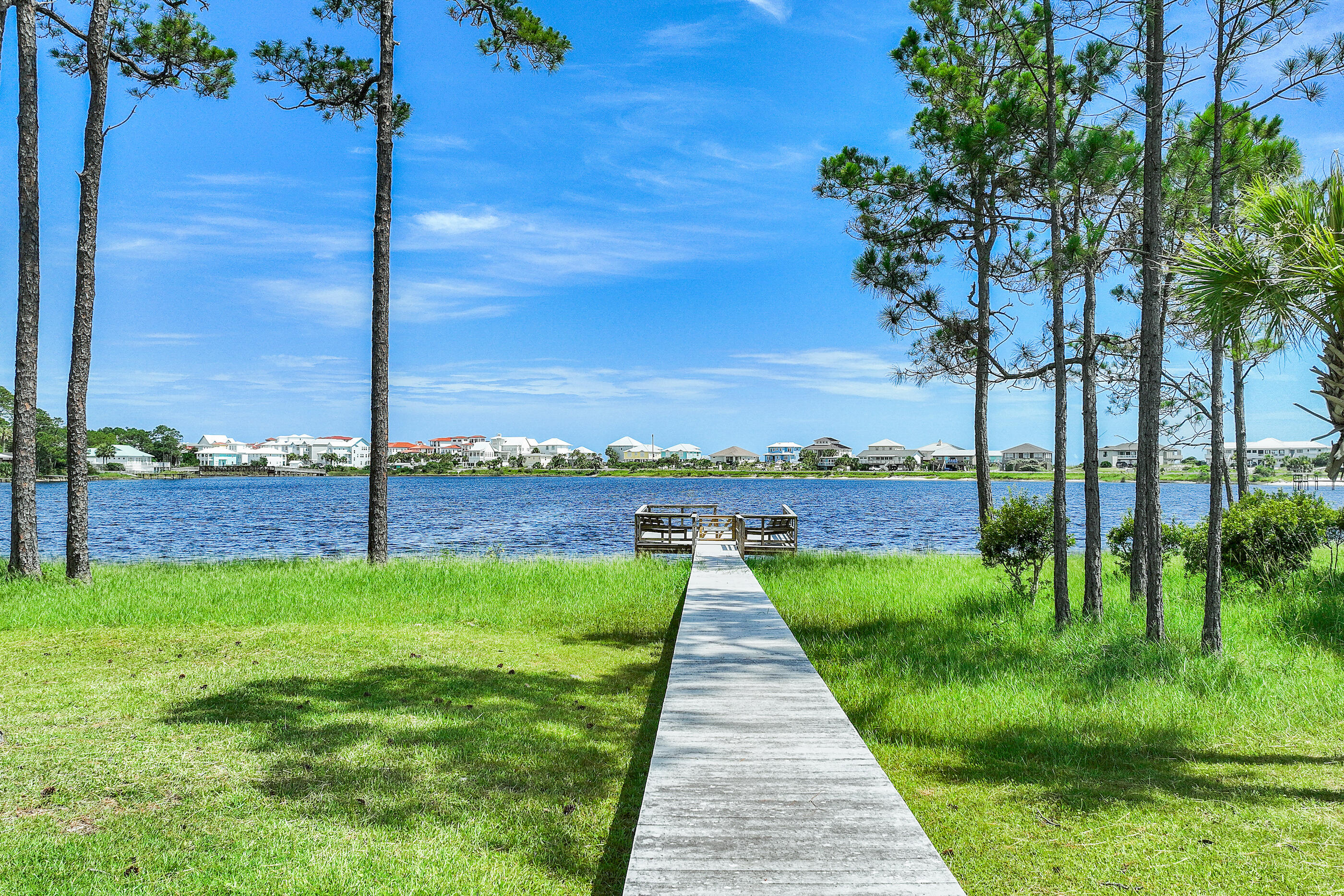 DUNE BREEZE VILLAS - Residential