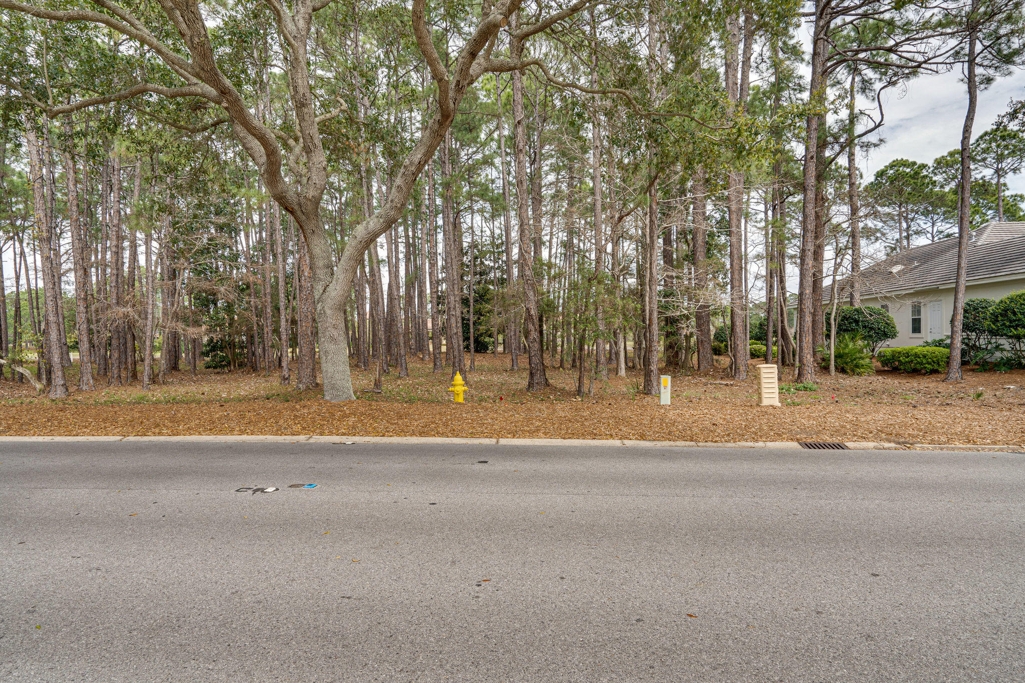 BAYTOWNE/RAVEN OAKS - Land