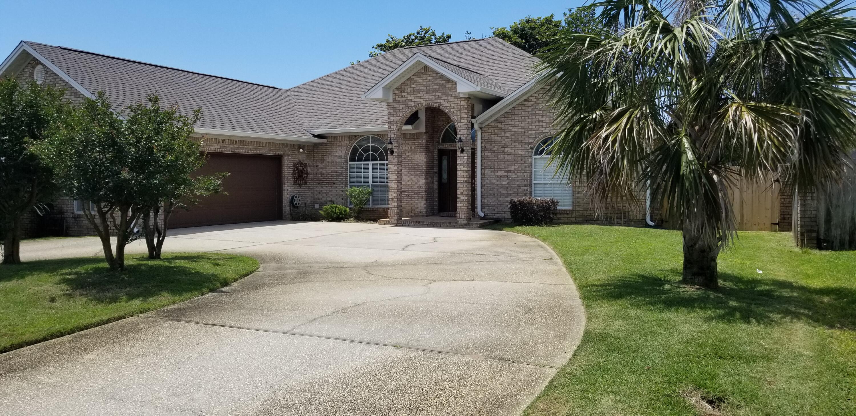 **BACK ON THE MARKET** Buyer wasn't able to close Beautiful Pomphrey Manor waterfront community! Four Bedroom, 3 bath home with deeded access to the intercoastal. Great house!, Great neighborhood! New roof and new air conditioner 2021All information deemed to be correct but buyer to verify.