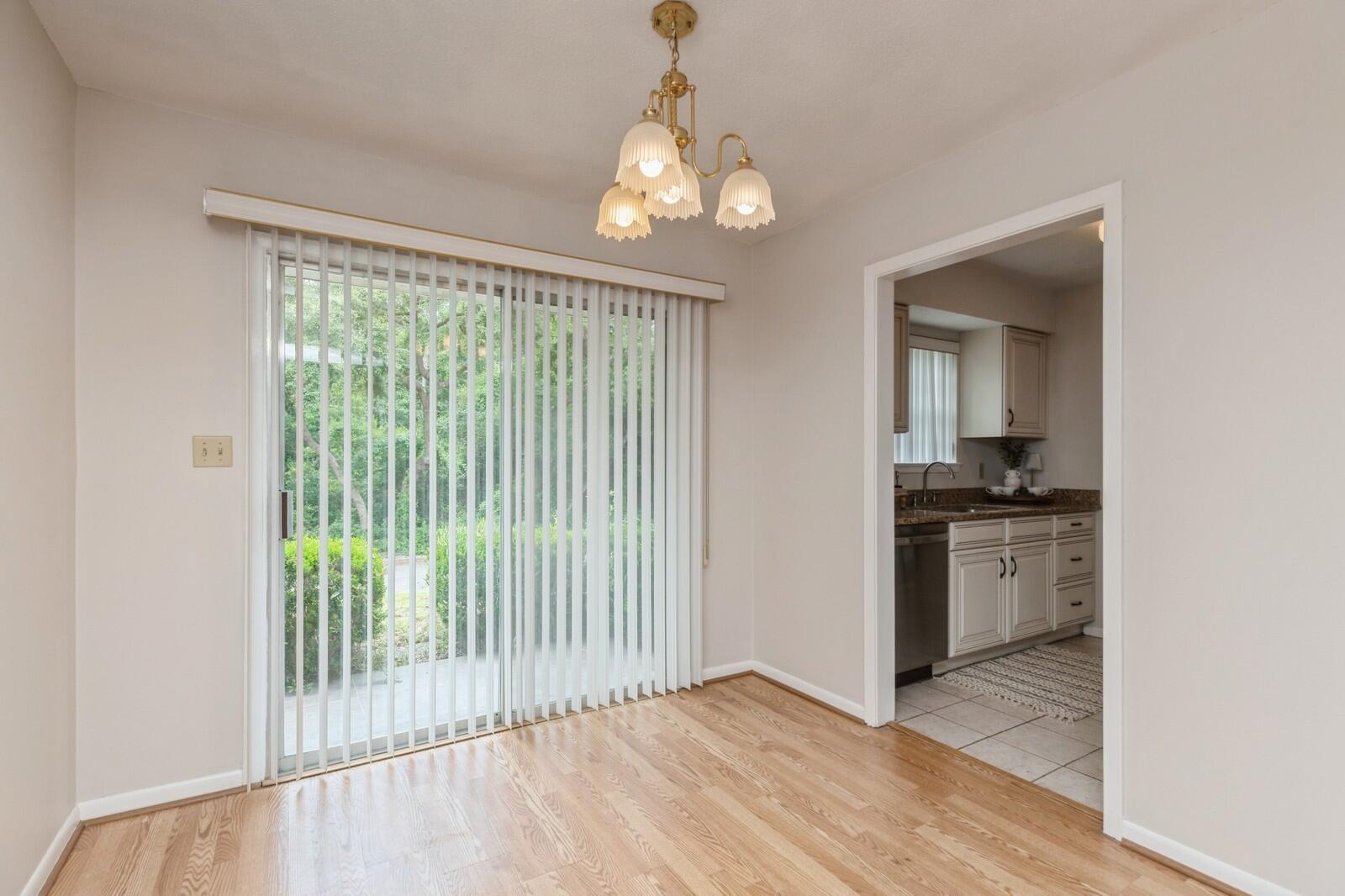 COUNTRY CLUB CONDO - Residential