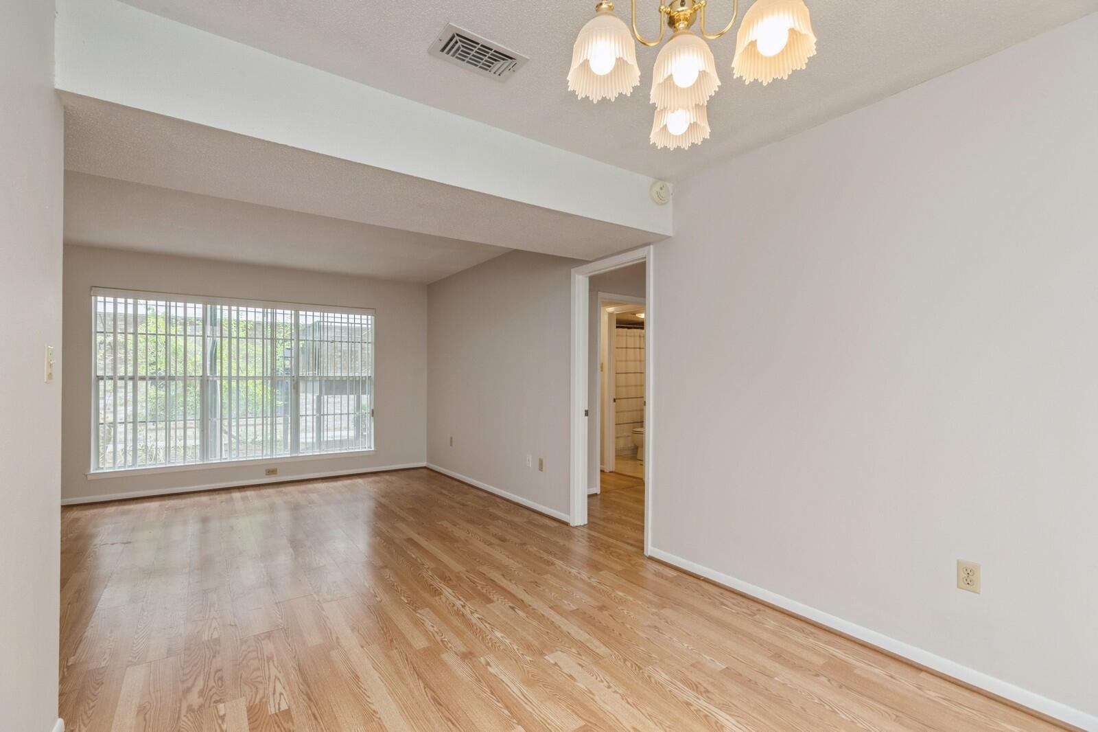 COUNTRY CLUB CONDO - Residential