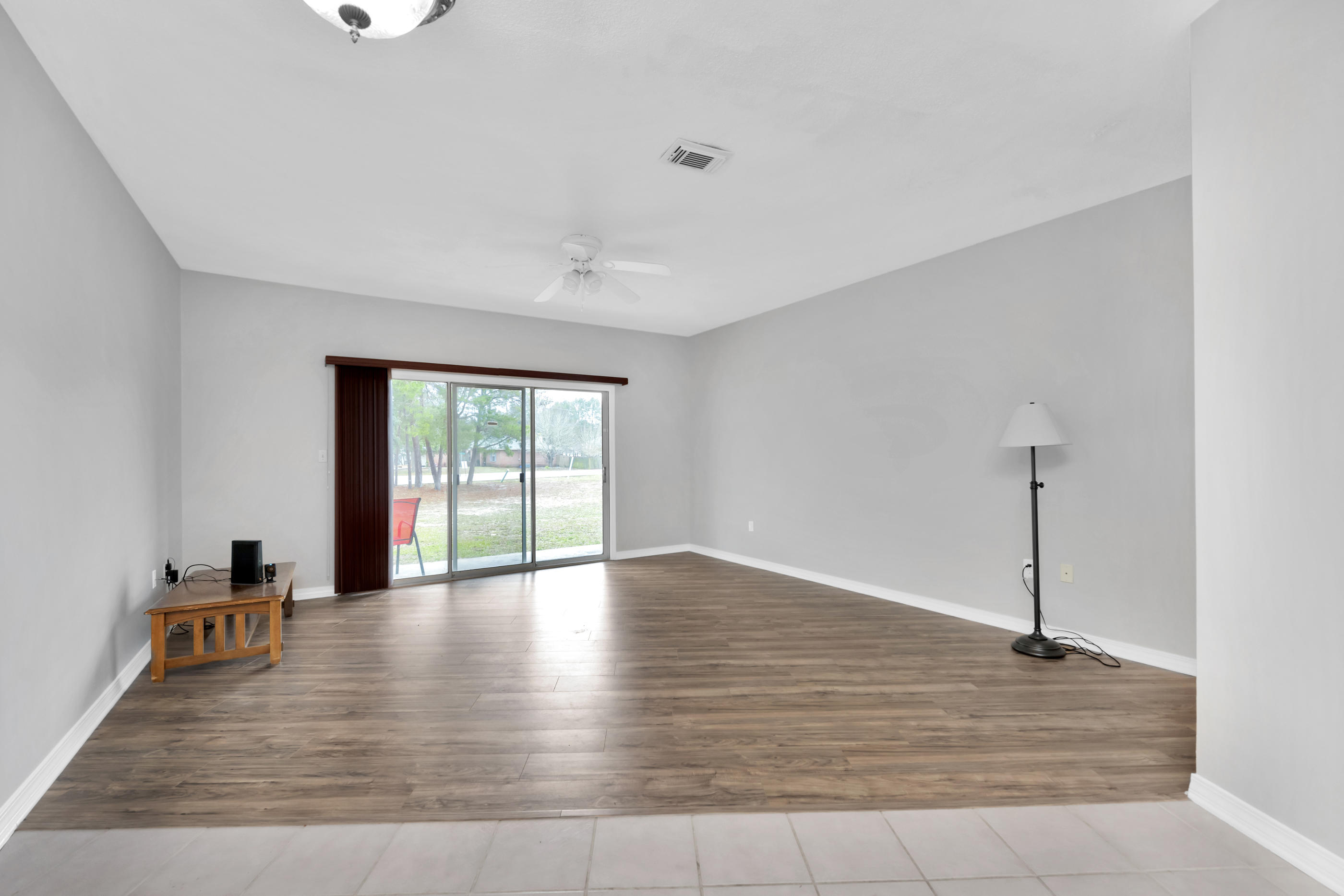 HIDDEN BAY VILLAGE - Residential