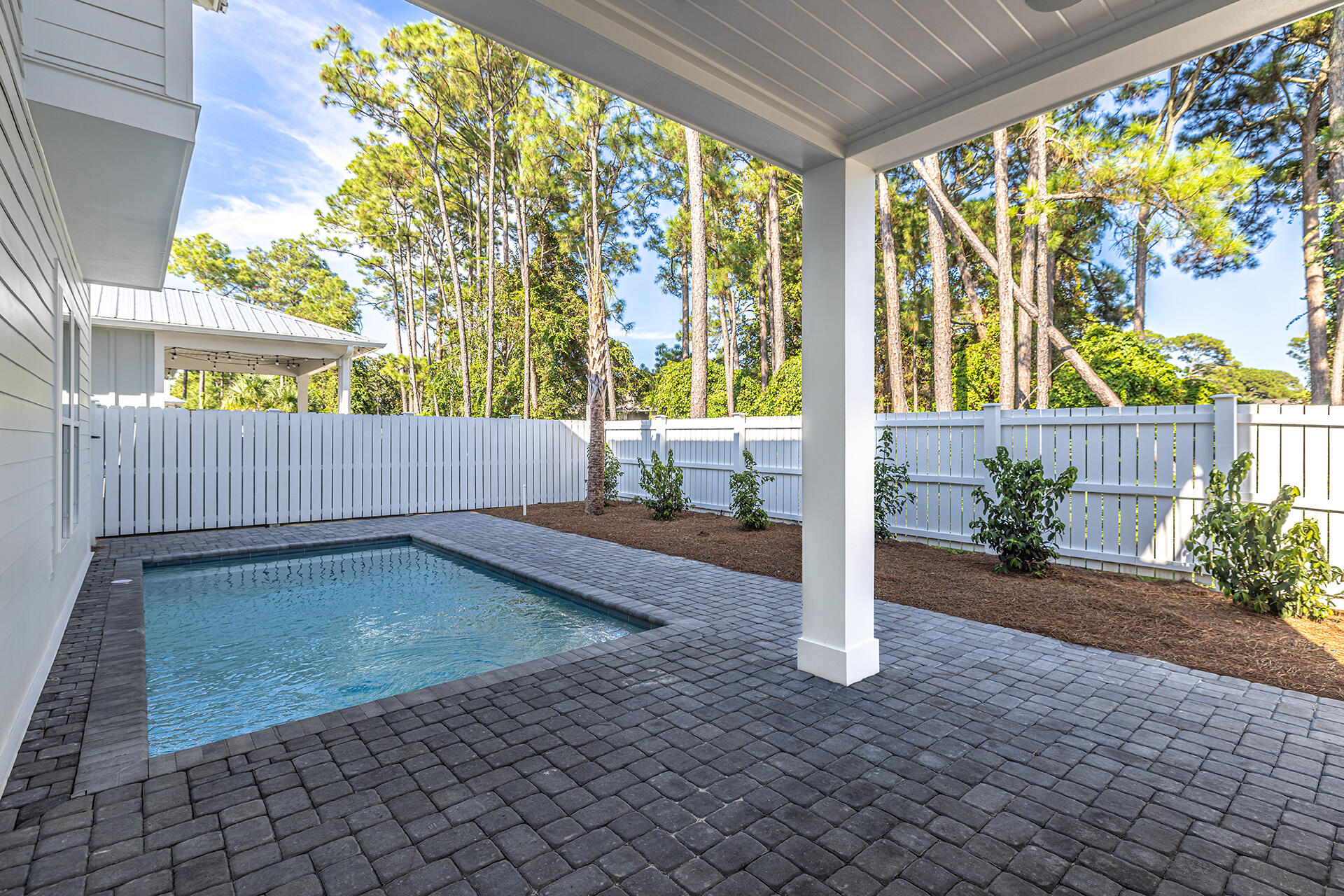 FRANGISTA BEACH - Residential