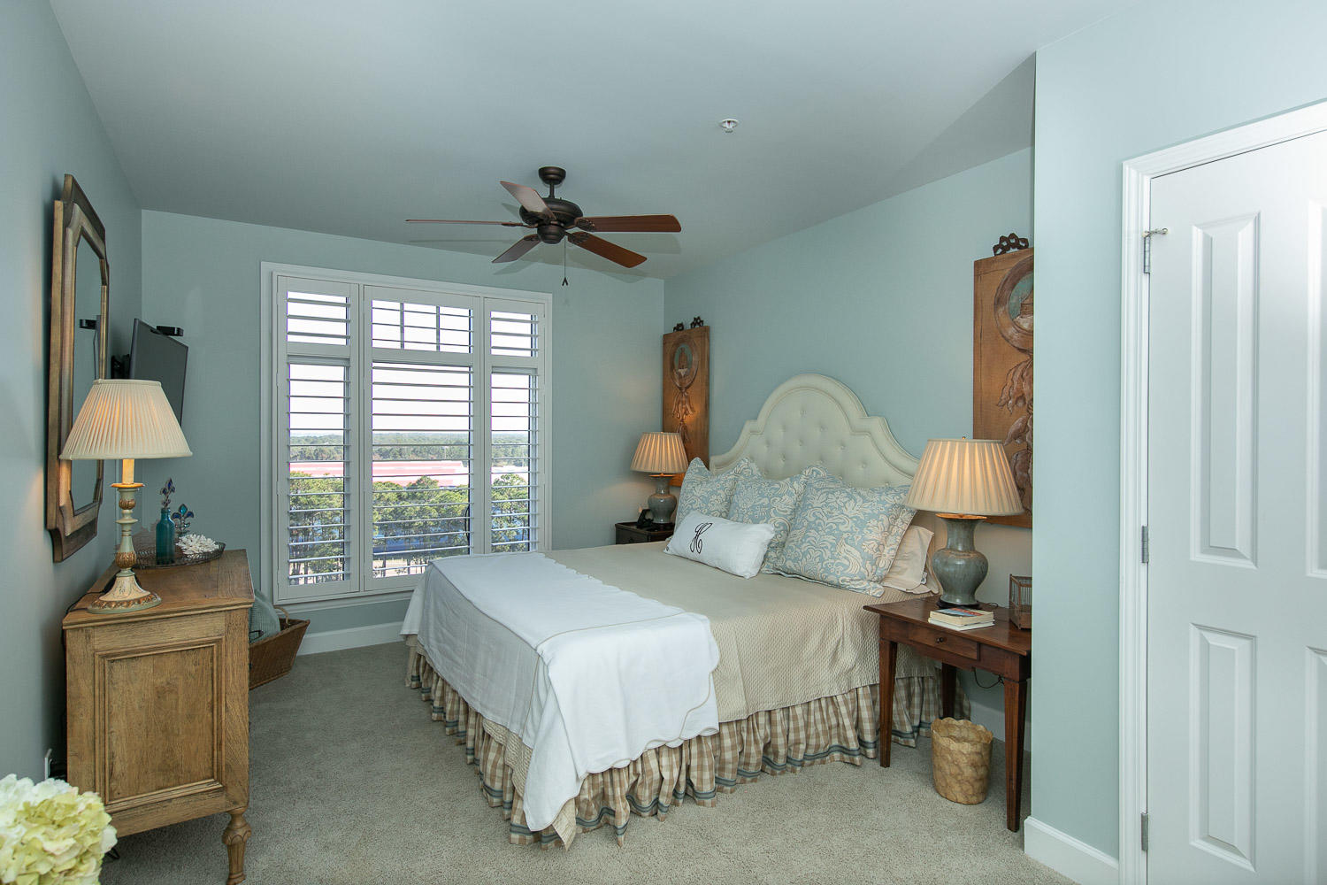 ONE WATER PLACE AT KELLY PLANTATION - Residential