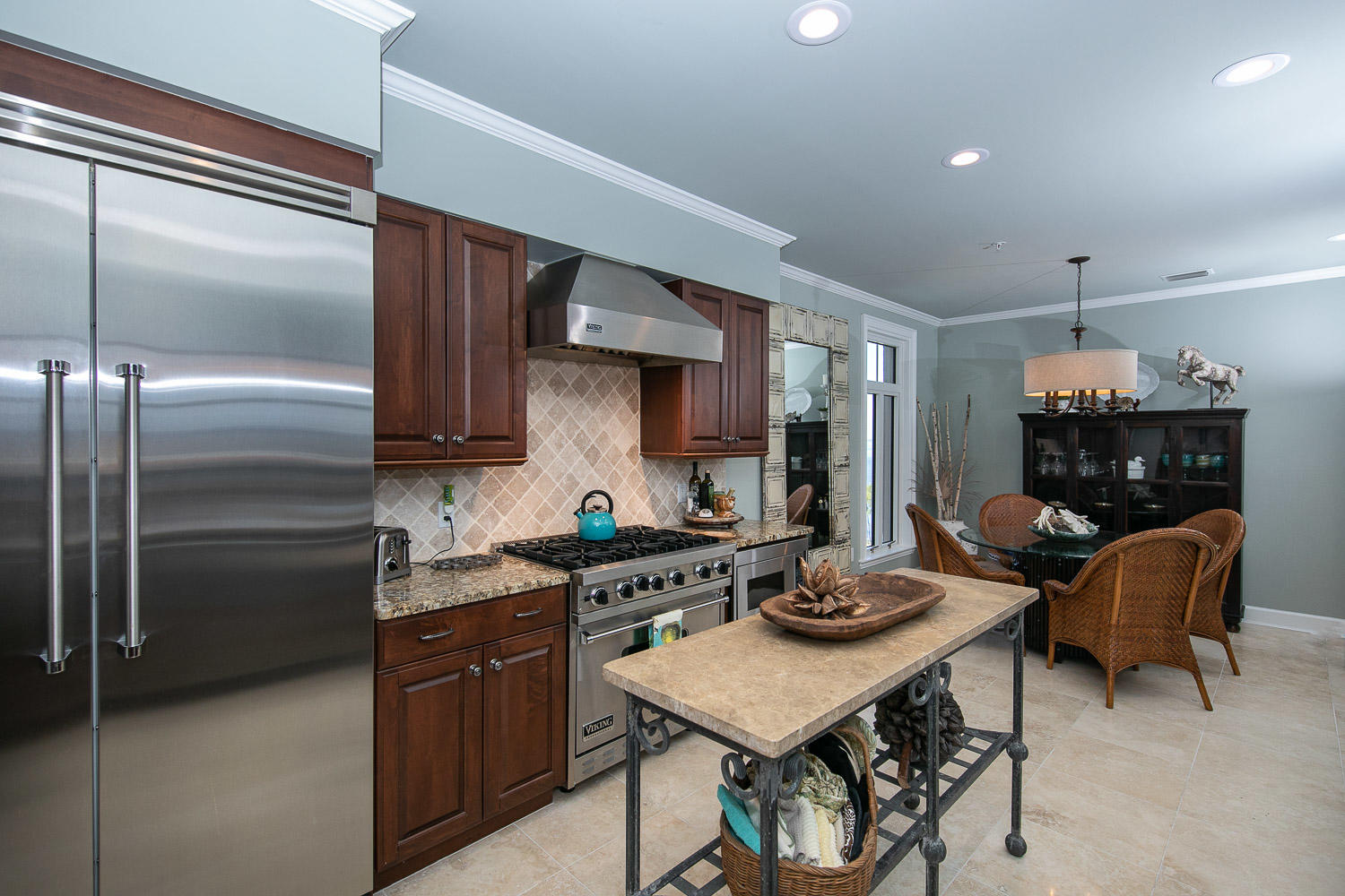 ONE WATER PLACE AT KELLY PLANTATION - Residential