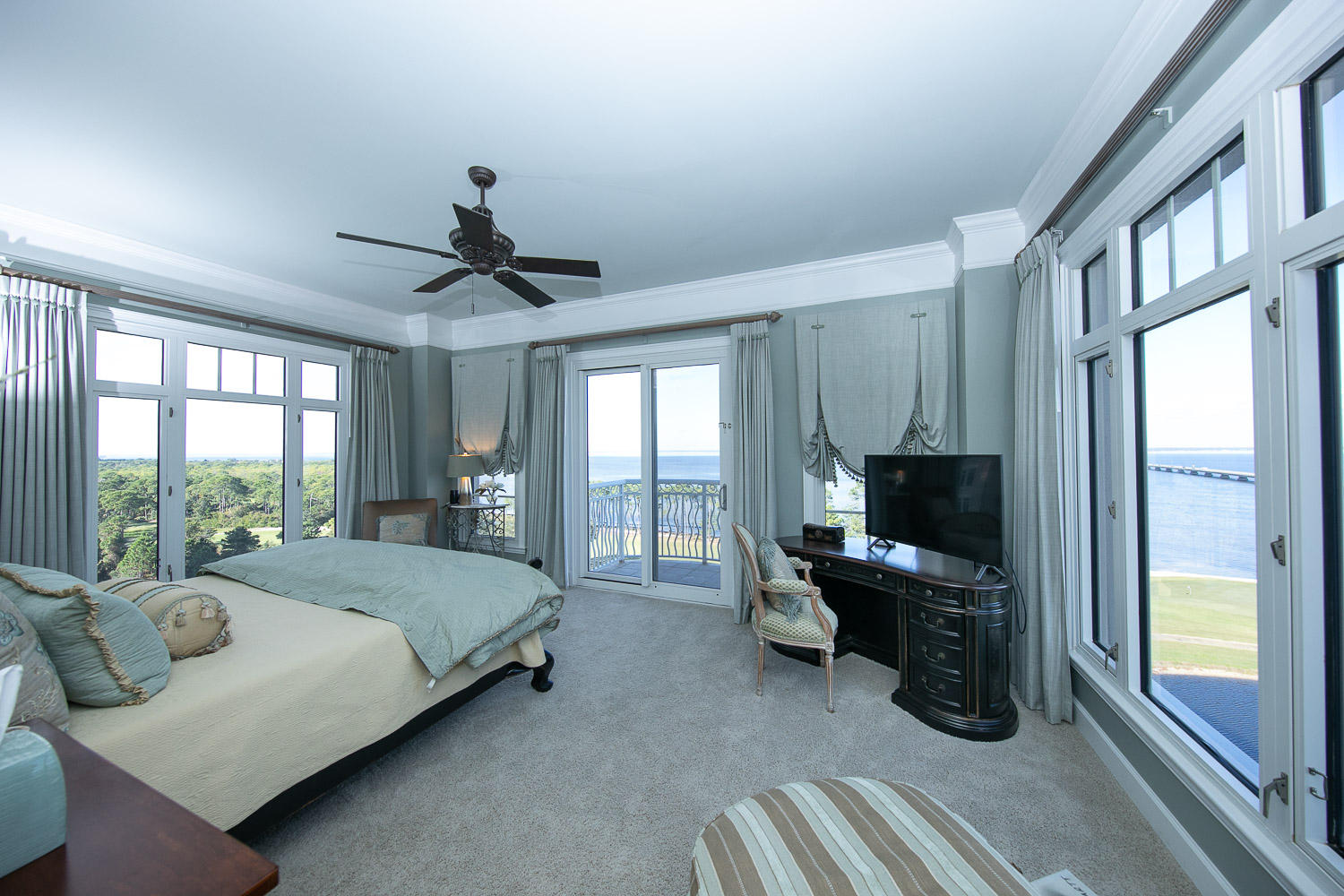 ONE WATER PLACE AT KELLY PLANTATION - Residential