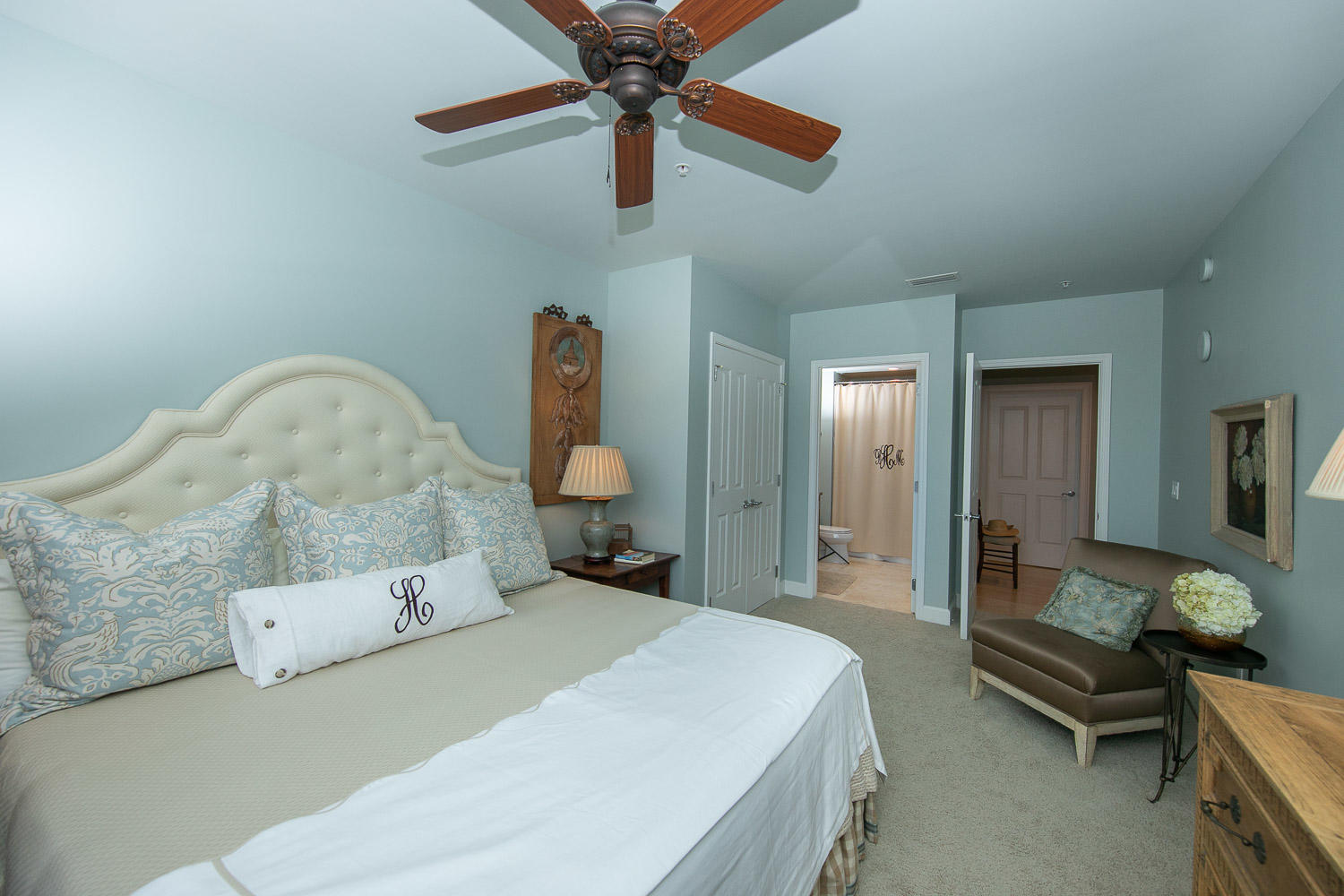 ONE WATER PLACE AT KELLY PLANTATION - Residential