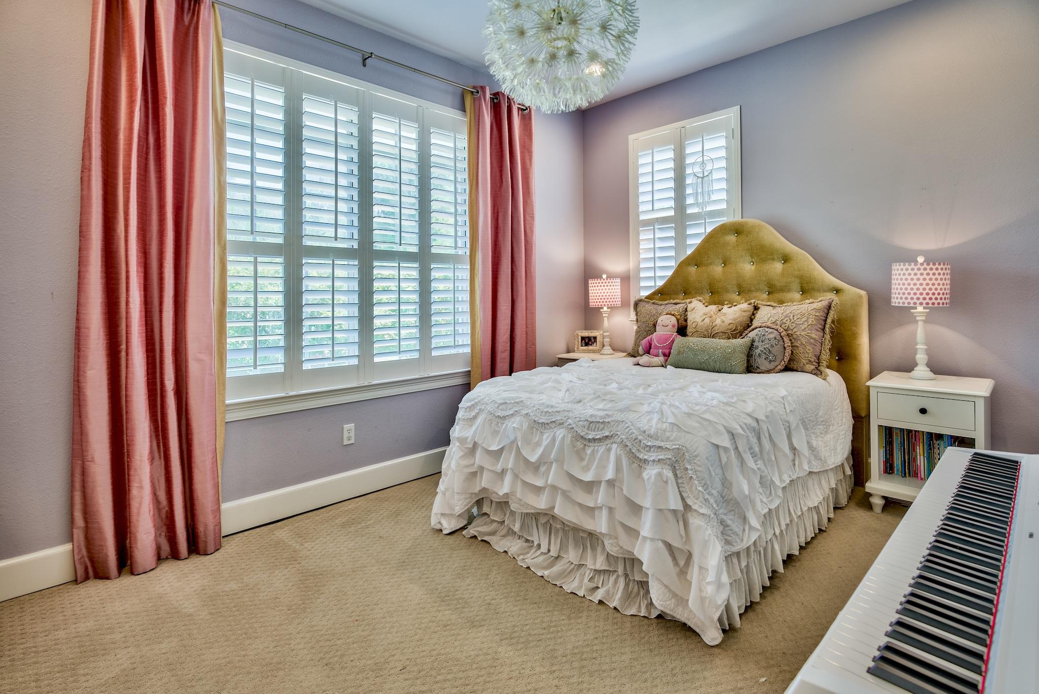 WINDSOR FOREST - Residential