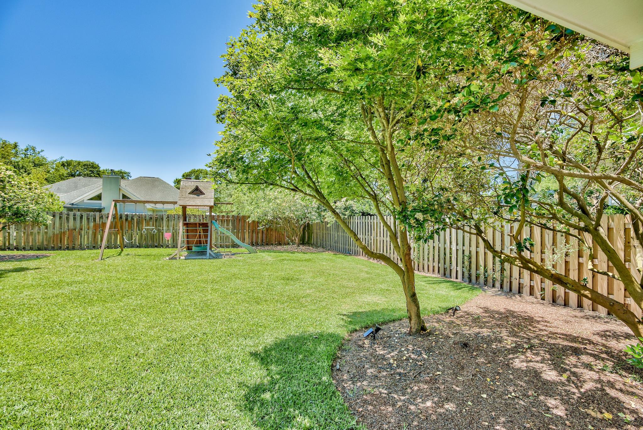 WINDSOR FOREST - Residential