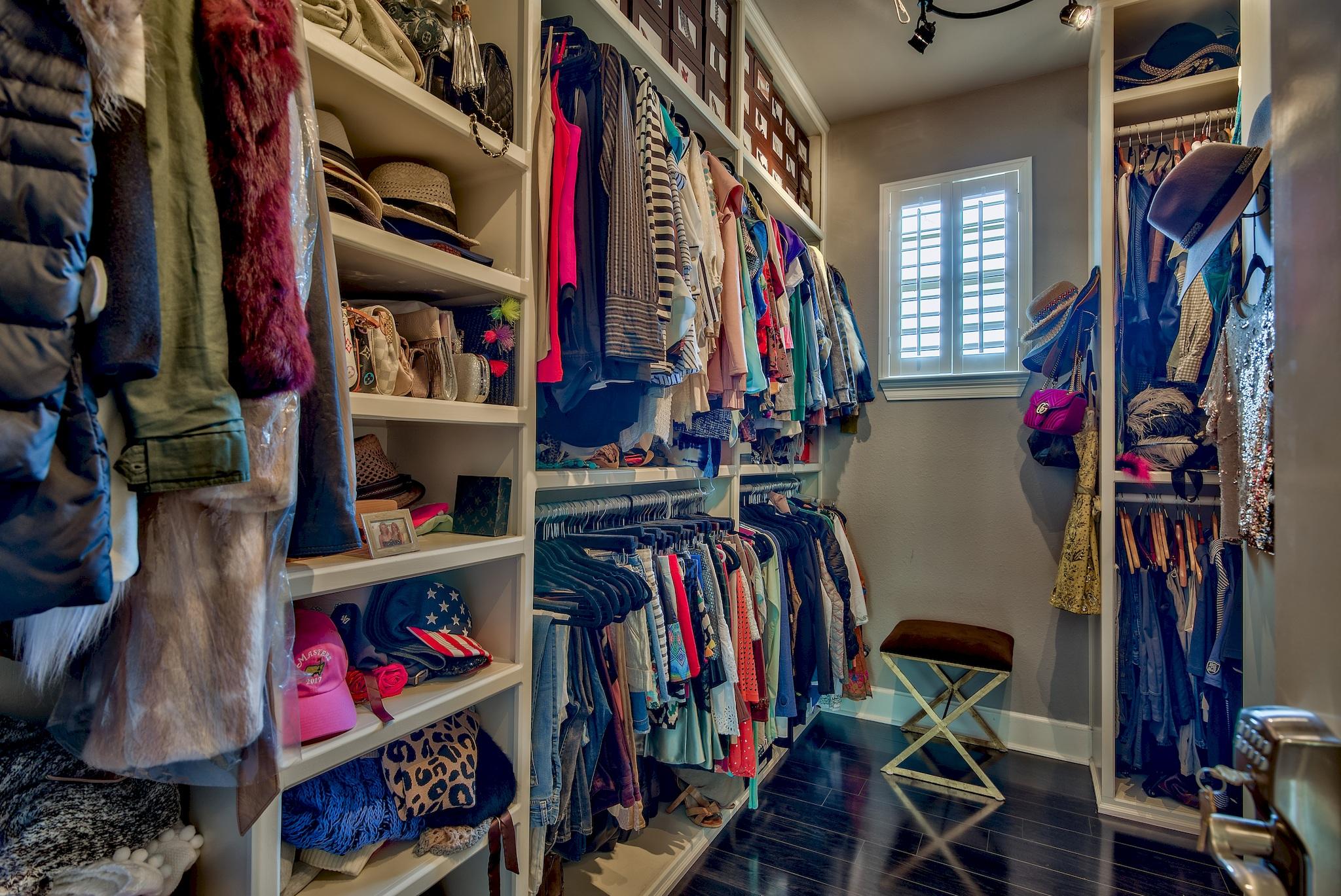 WINDSOR FOREST - Residential