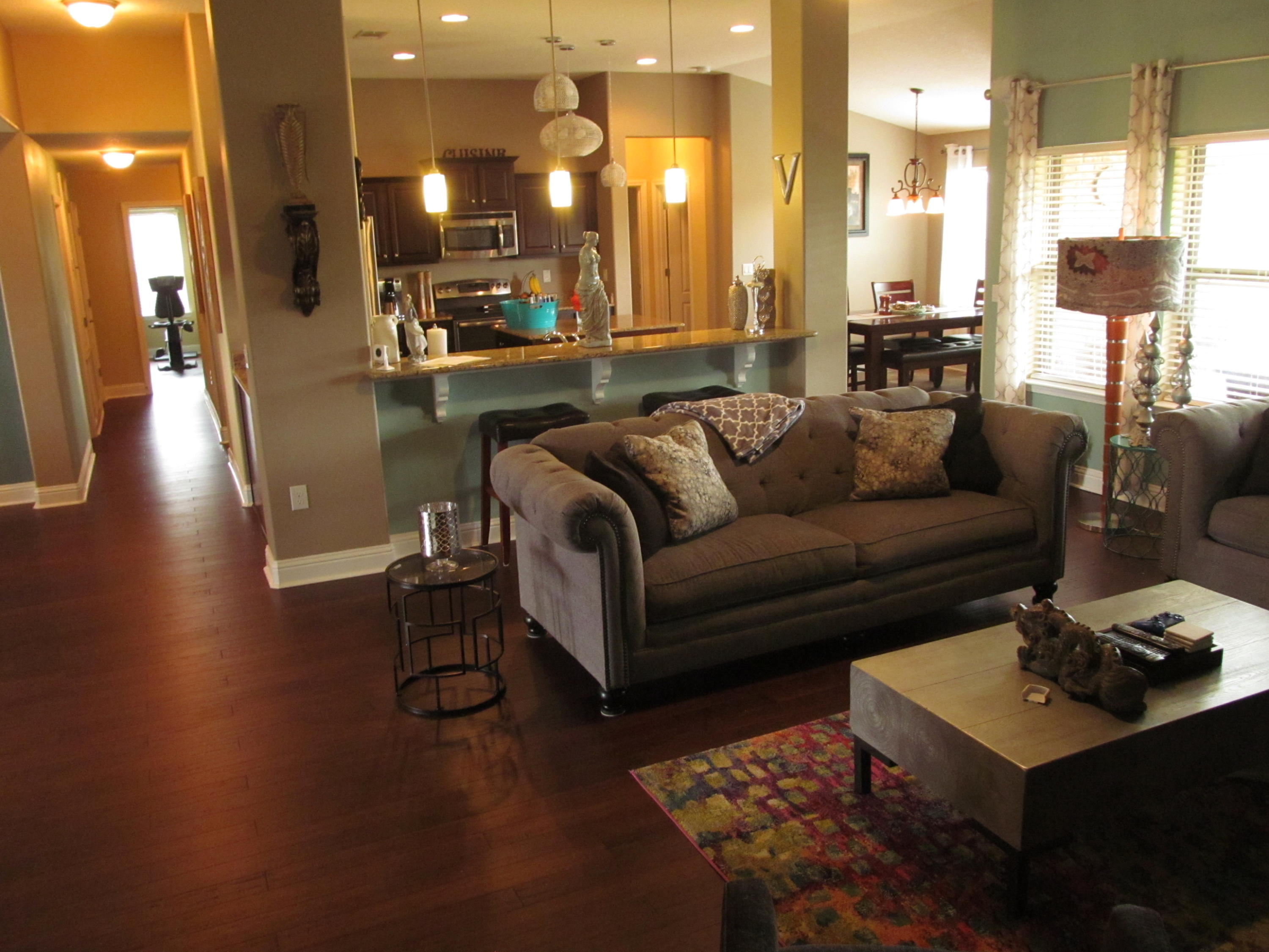 BROWNSTONE MANOR - Residential