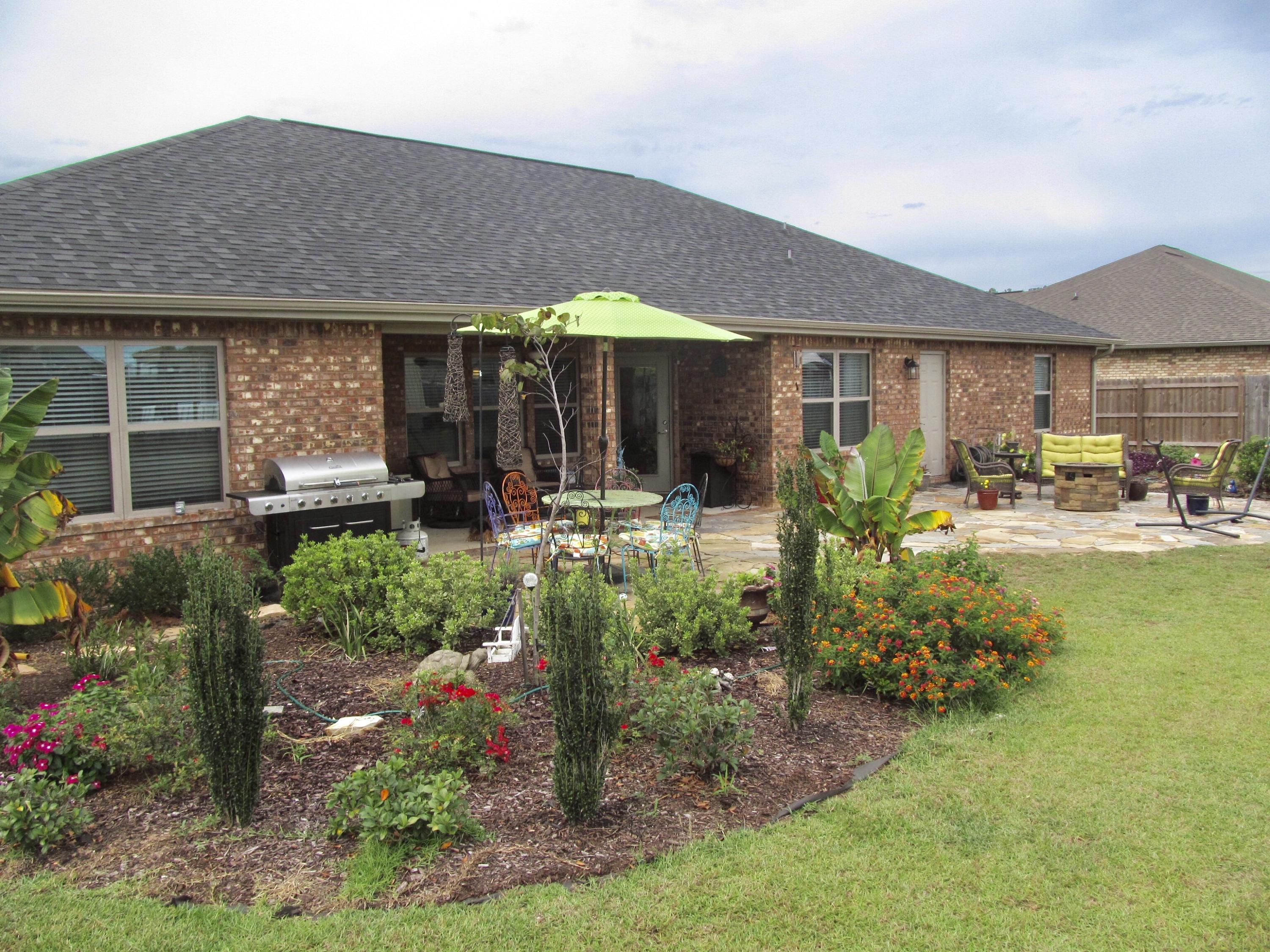 BROWNSTONE MANOR - Residential