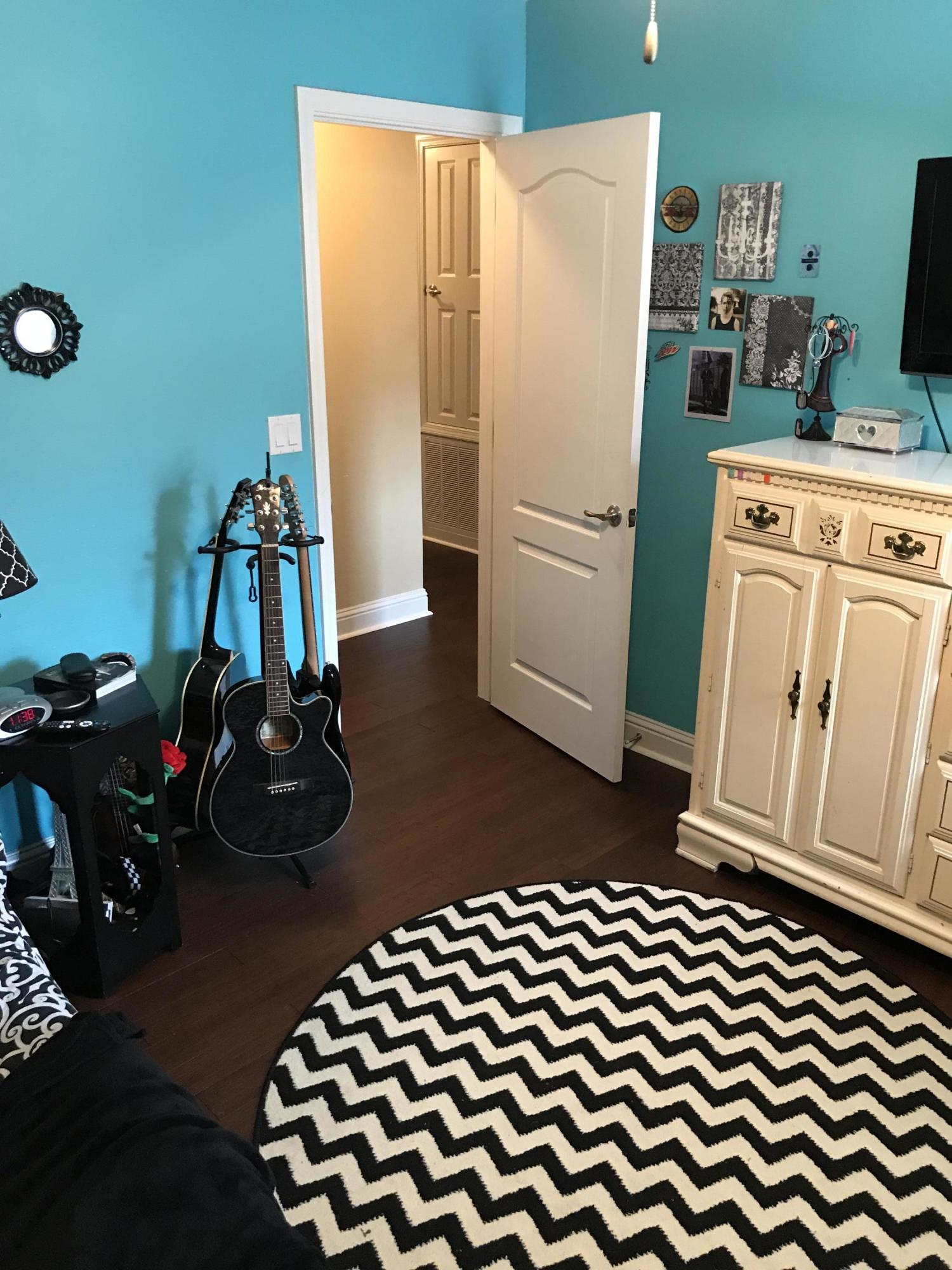 BROWNSTONE MANOR - Residential