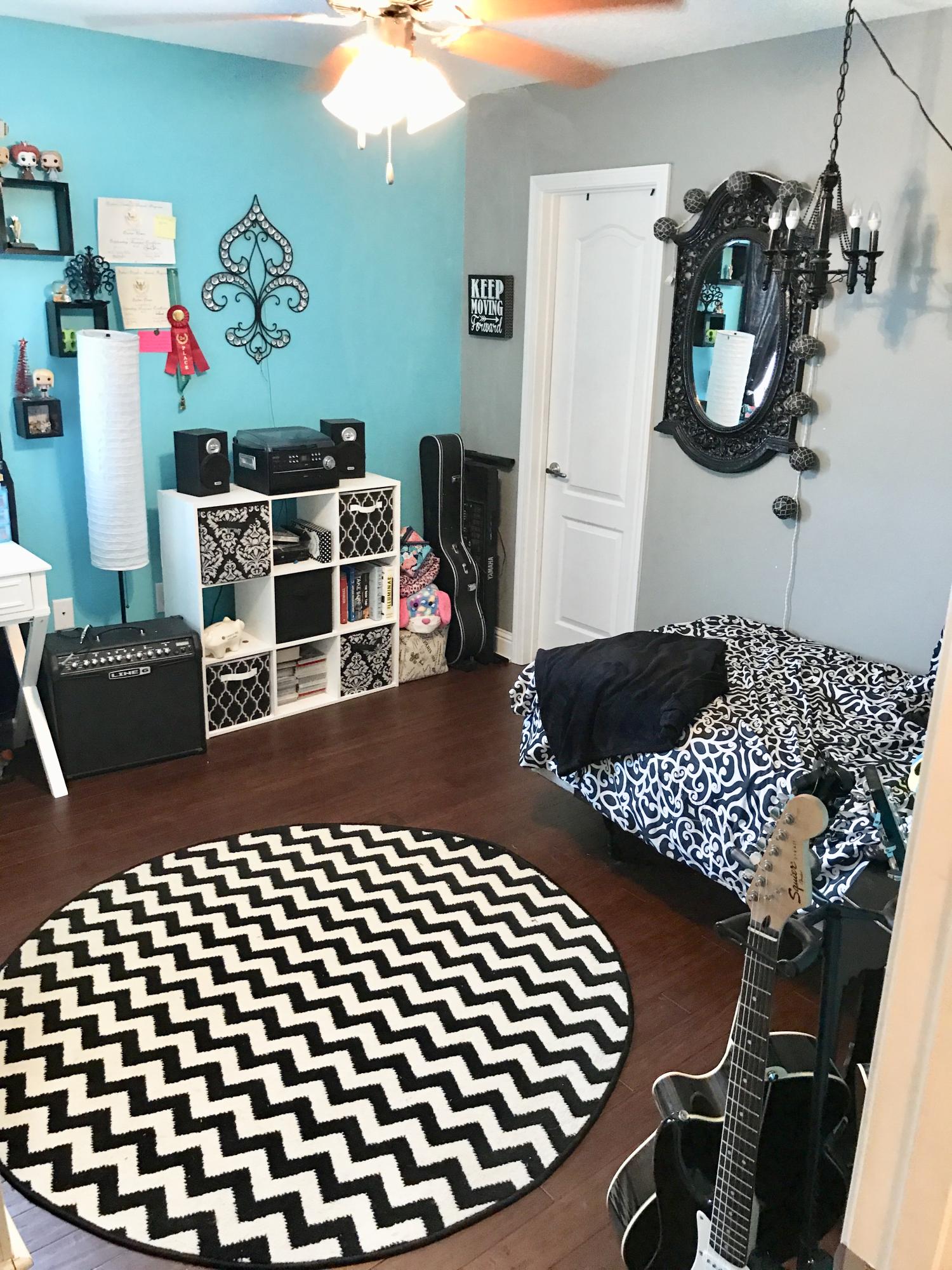 BROWNSTONE MANOR - Residential