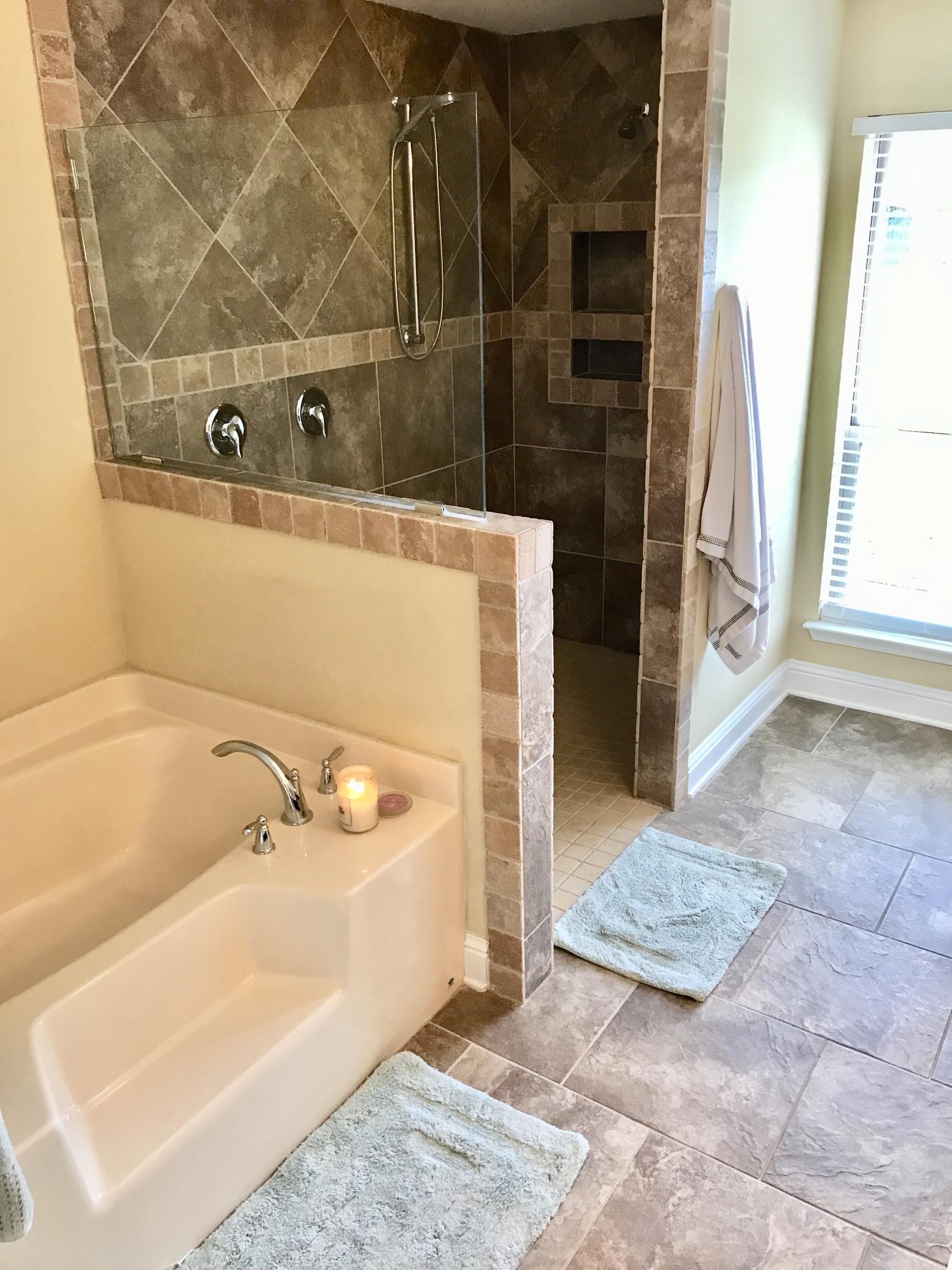 BROWNSTONE MANOR - Residential