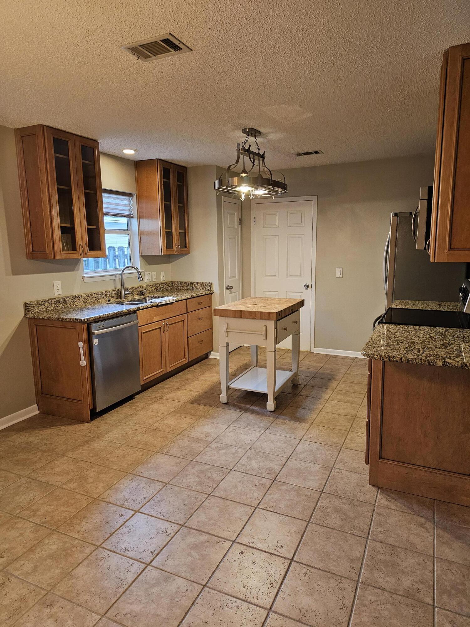 SHALIMAR ADDN - Residential Lease