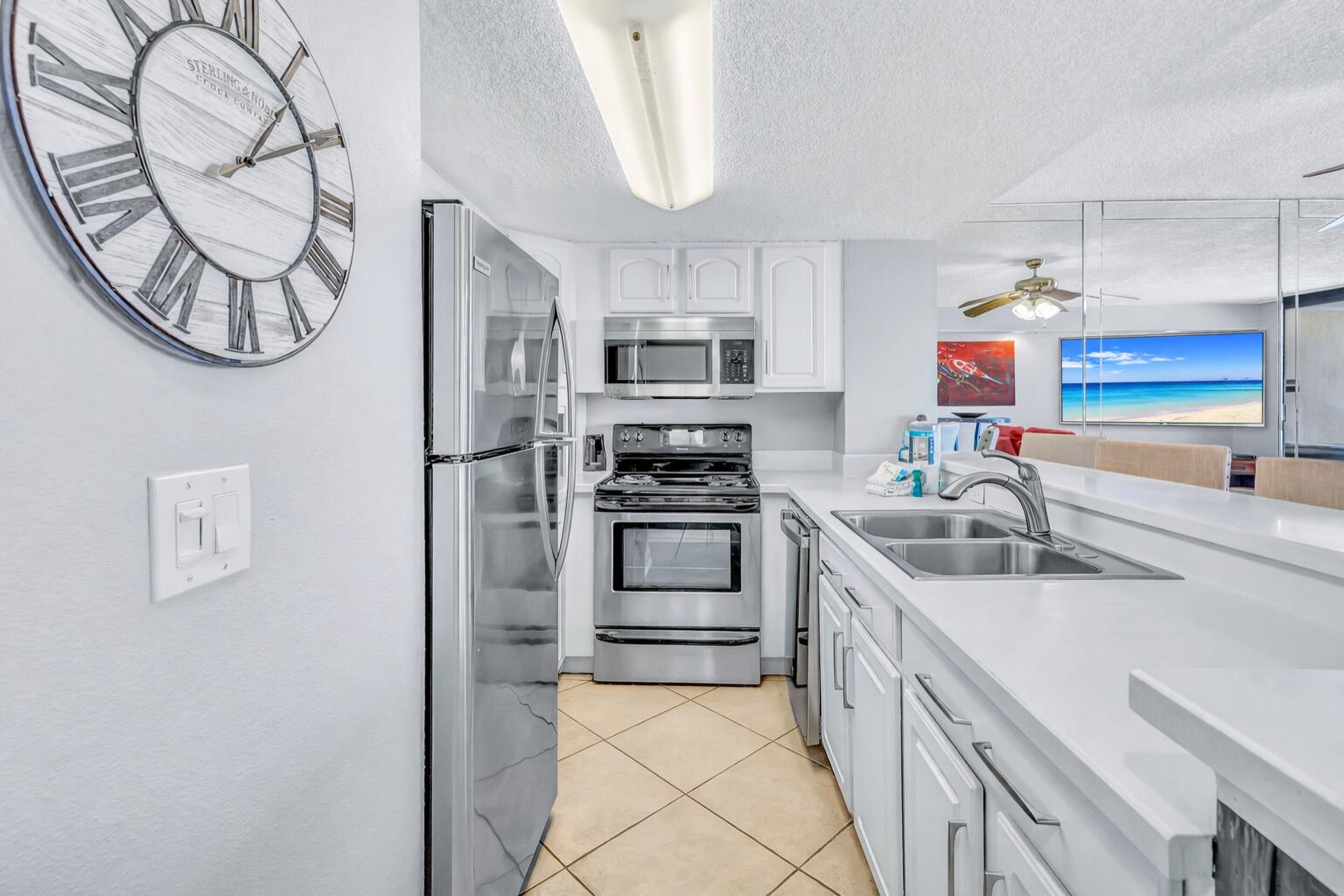 Sundestin International Condo - Residential