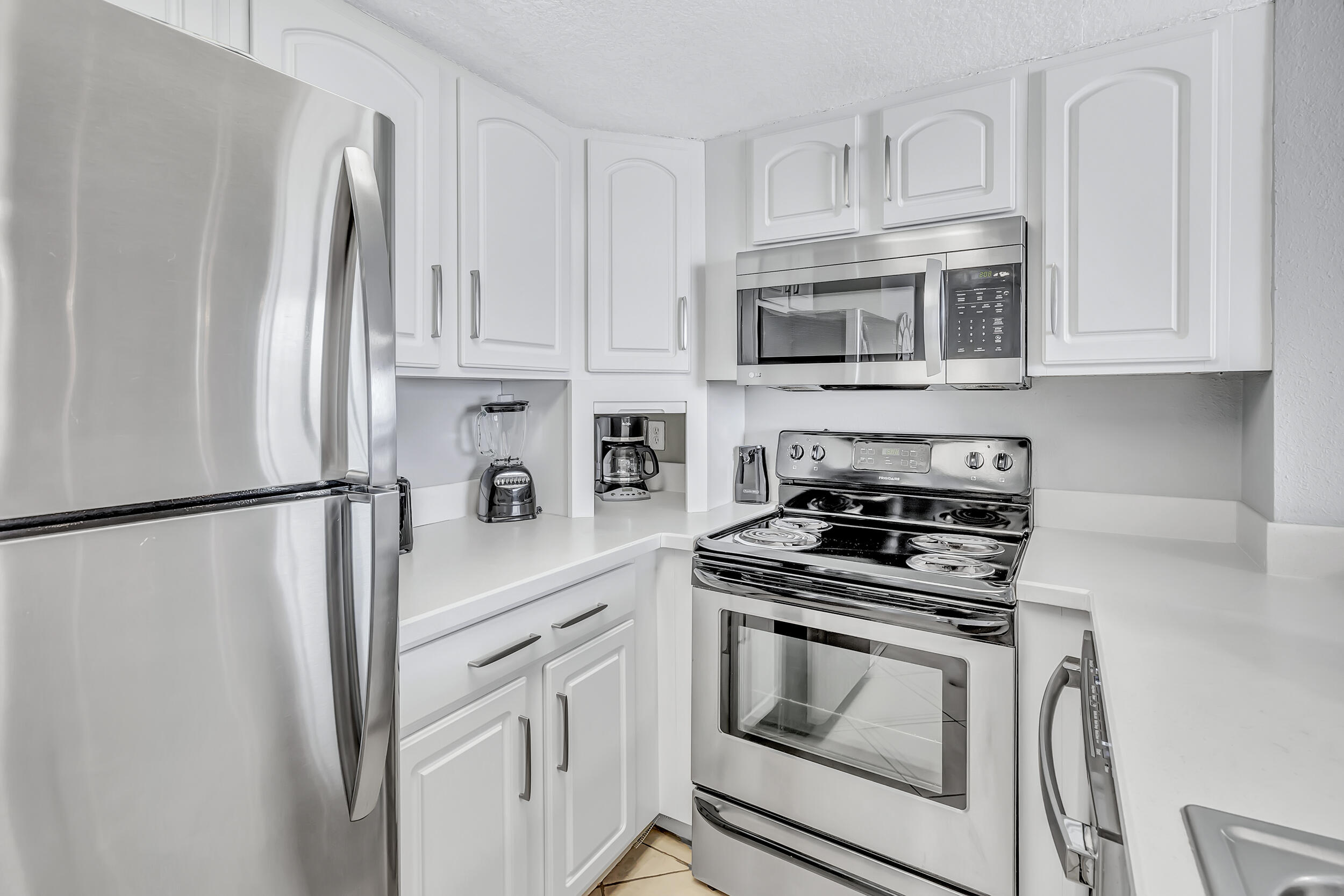 Sundestin International Condo - Residential