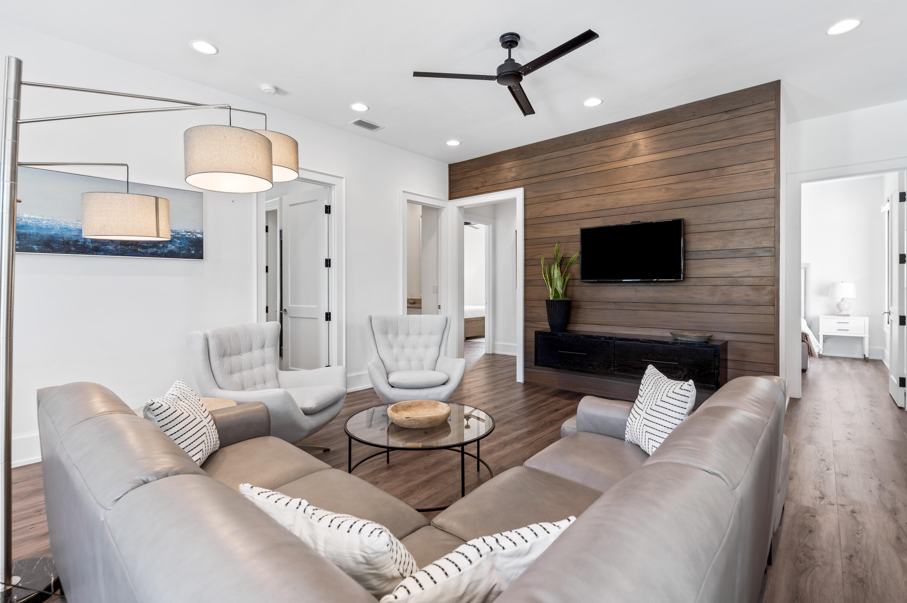 EMERALD WATERS VILLAGE - Residential